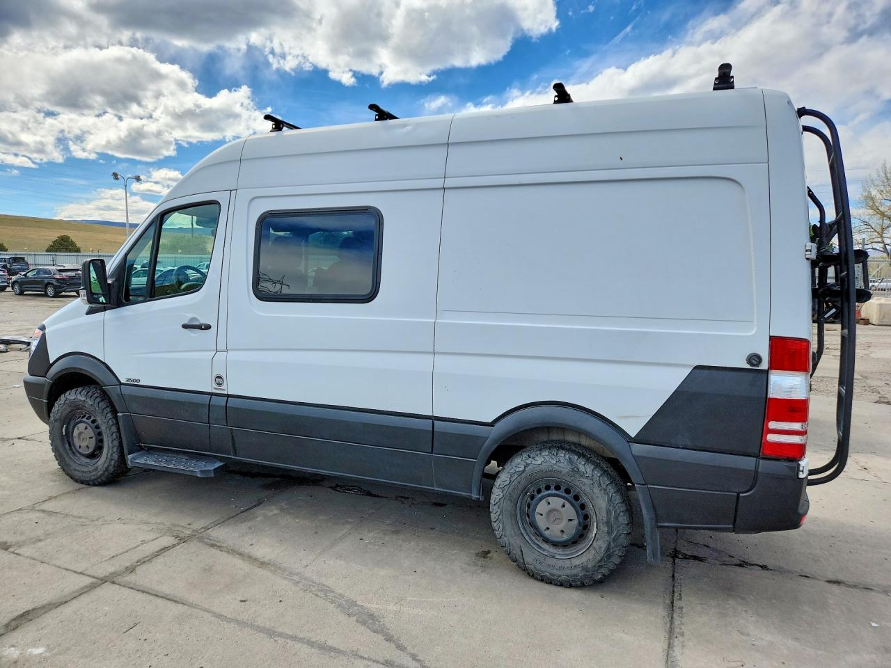 2012 Mercedes-Benz Sprinter VIN WD3PE7CC9C5701037 photo 2
