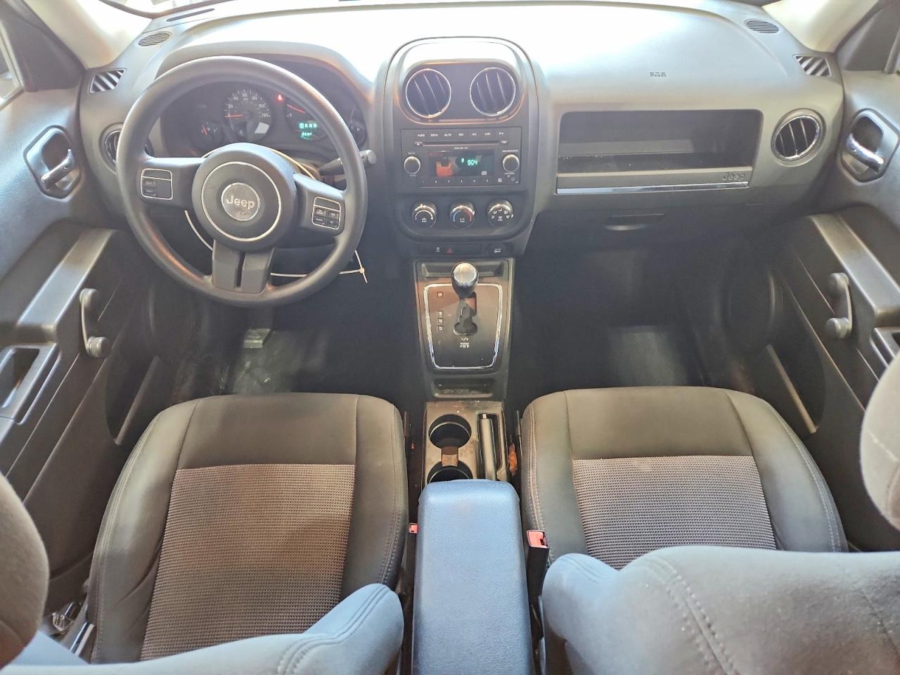 2011 Jeep Patriot VIN 1J4NT1GA2BD107686 photo 8