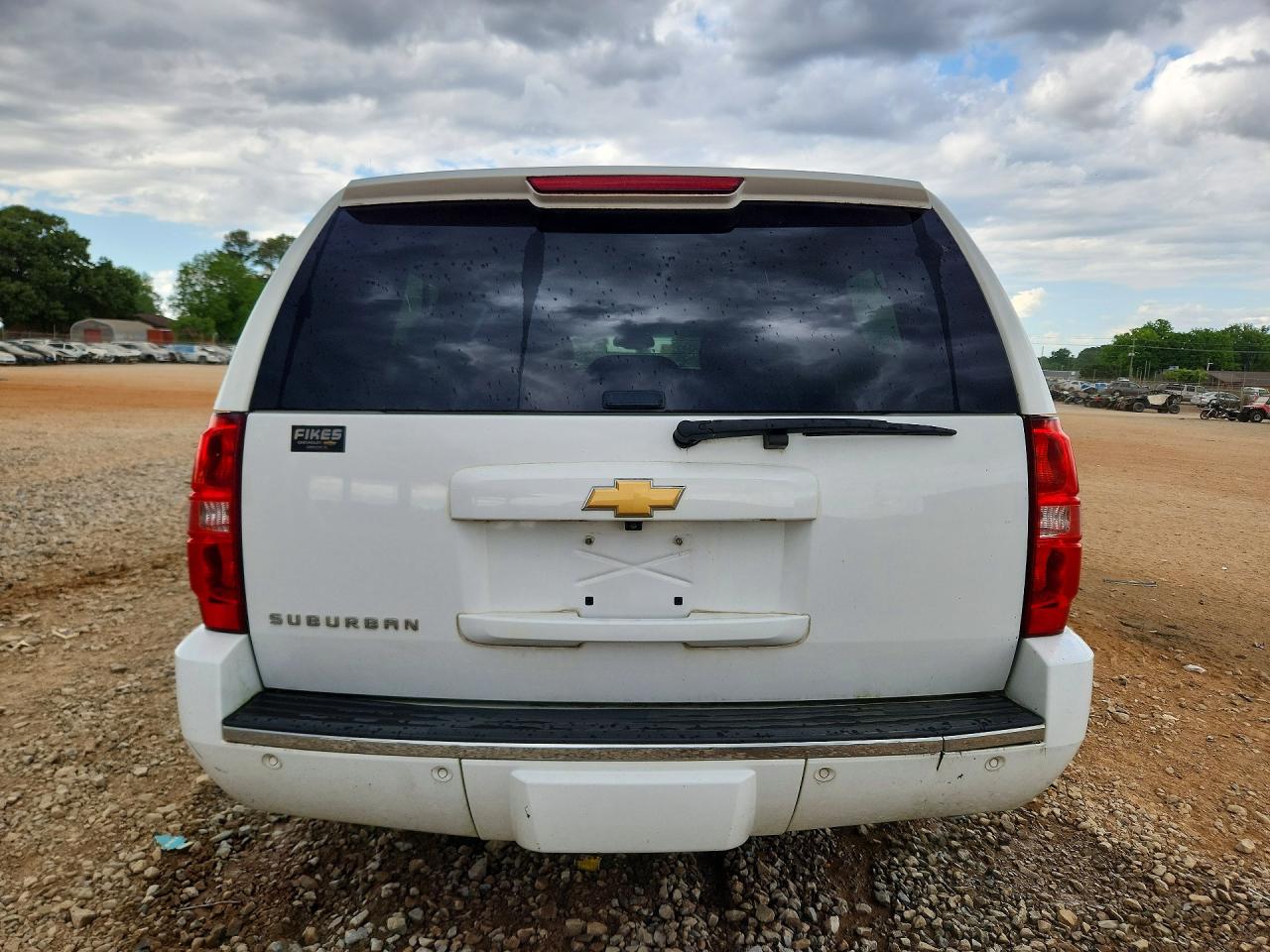 2013 Chevrolet Suburban VIN 1GNSKKE79DR166448 photo 6