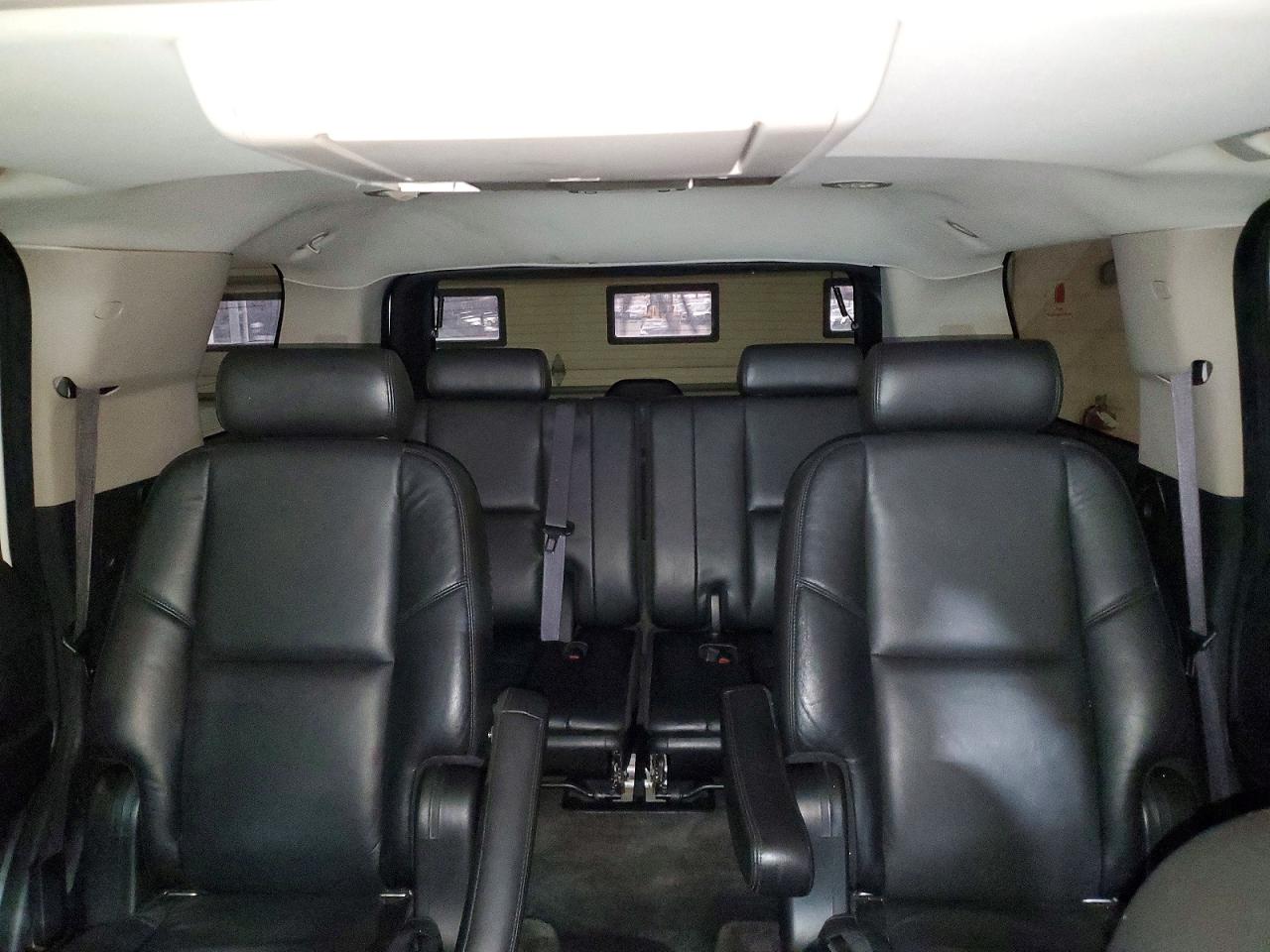 2010 Cadillac Escalade VIN 1GYUKBEF1AR244378 photo 10