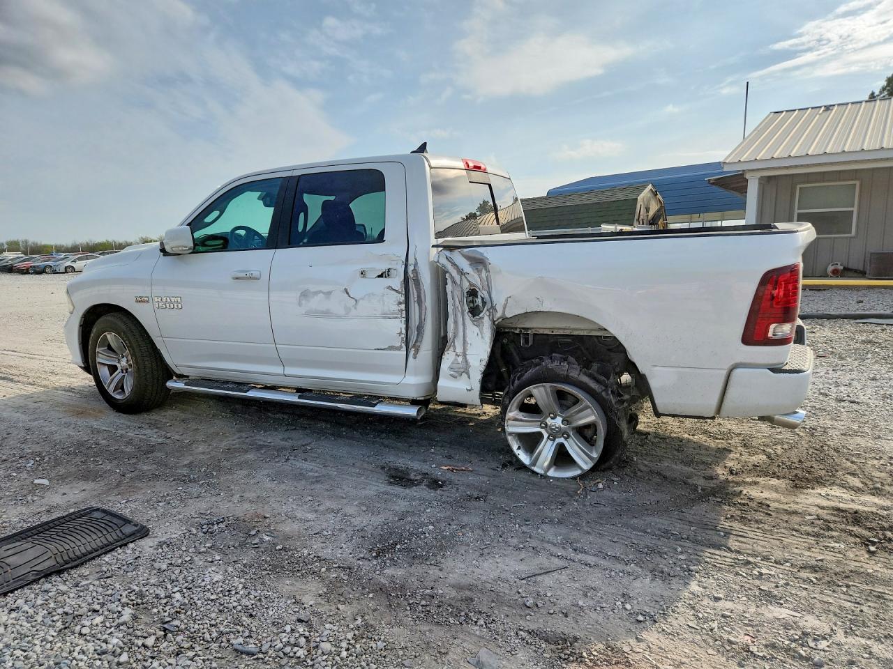 2016 1500 VIN 1C6RR7MT7GS307830 photo 2