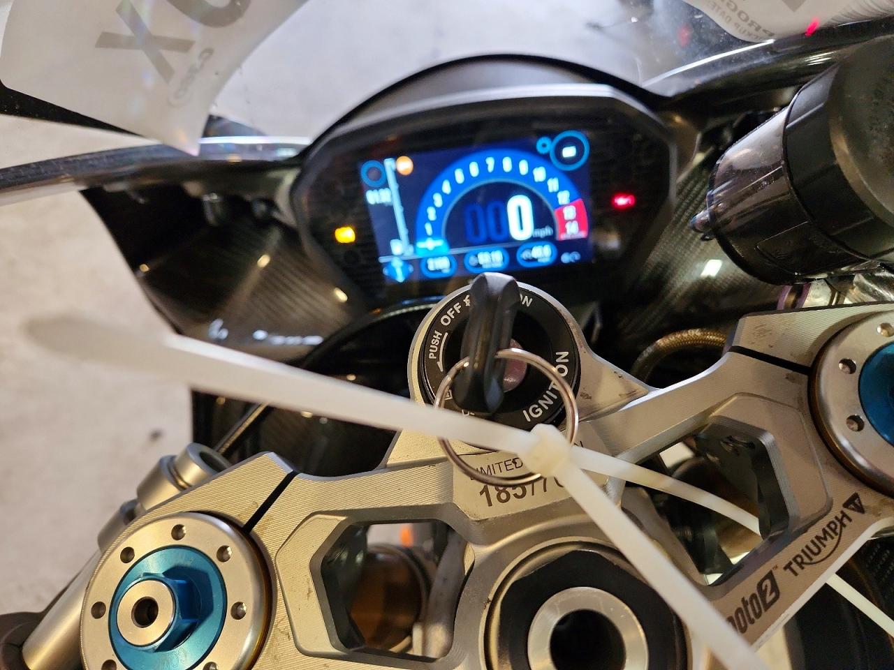 2020 TRIUMPH Daytona VIN SMTA204K5LJAA5056 photo 8