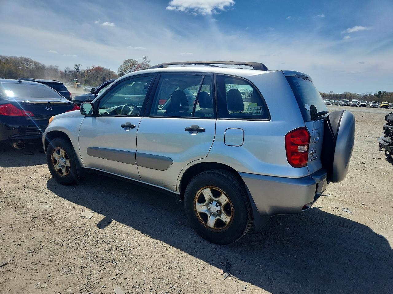 2005 Toyota Rav4 VIN JTEGD20V750058703 photo 2