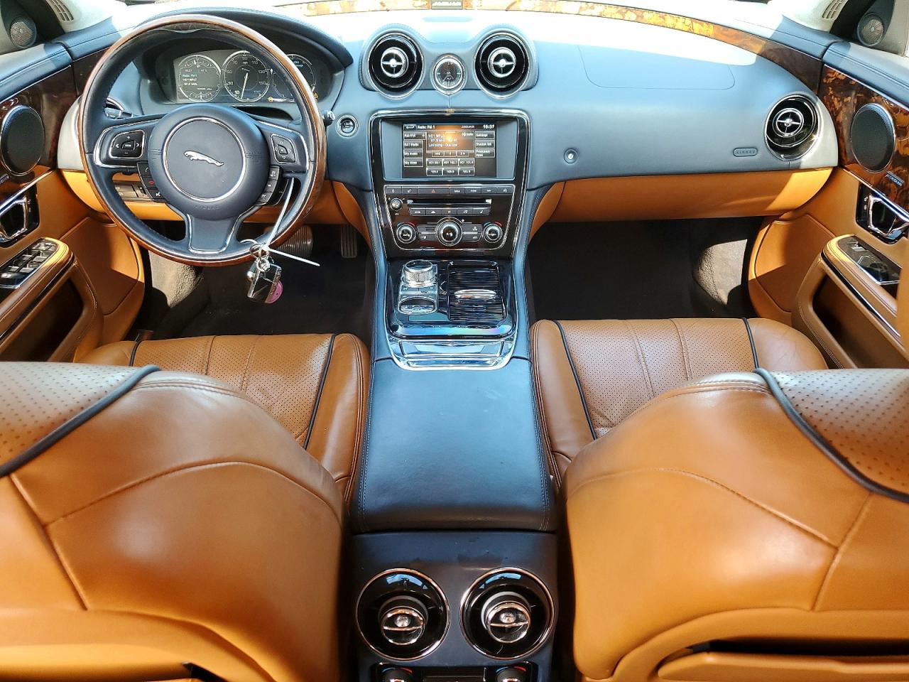 2014 Jaguar Xj VIN SAJWA1CZ0E8V71540 photo 8