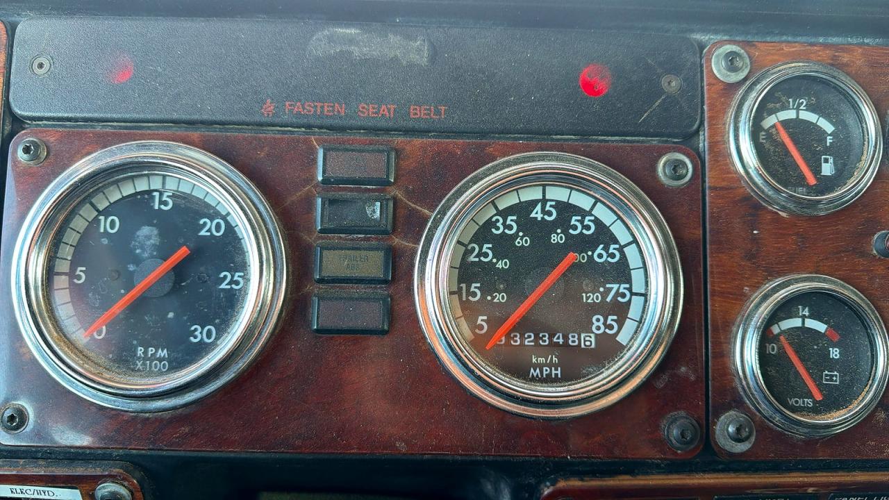 2003 FREIGHTLINER All other VIN 1FVHAHAV53DK81674 photo 8
