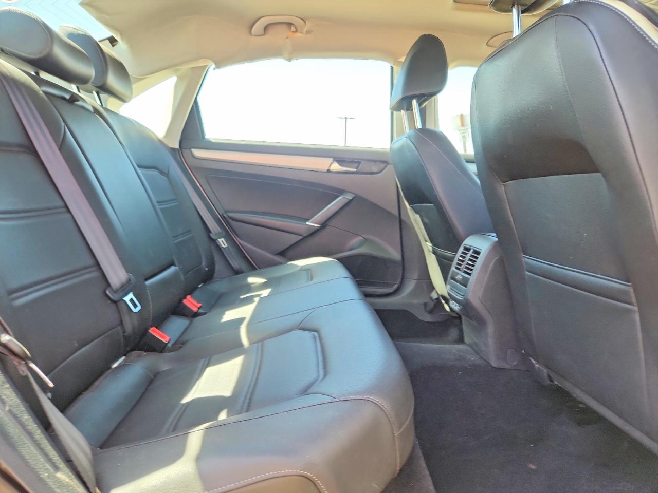 2021 Passat VIN 1VWSA7A38MC010364 photo 10