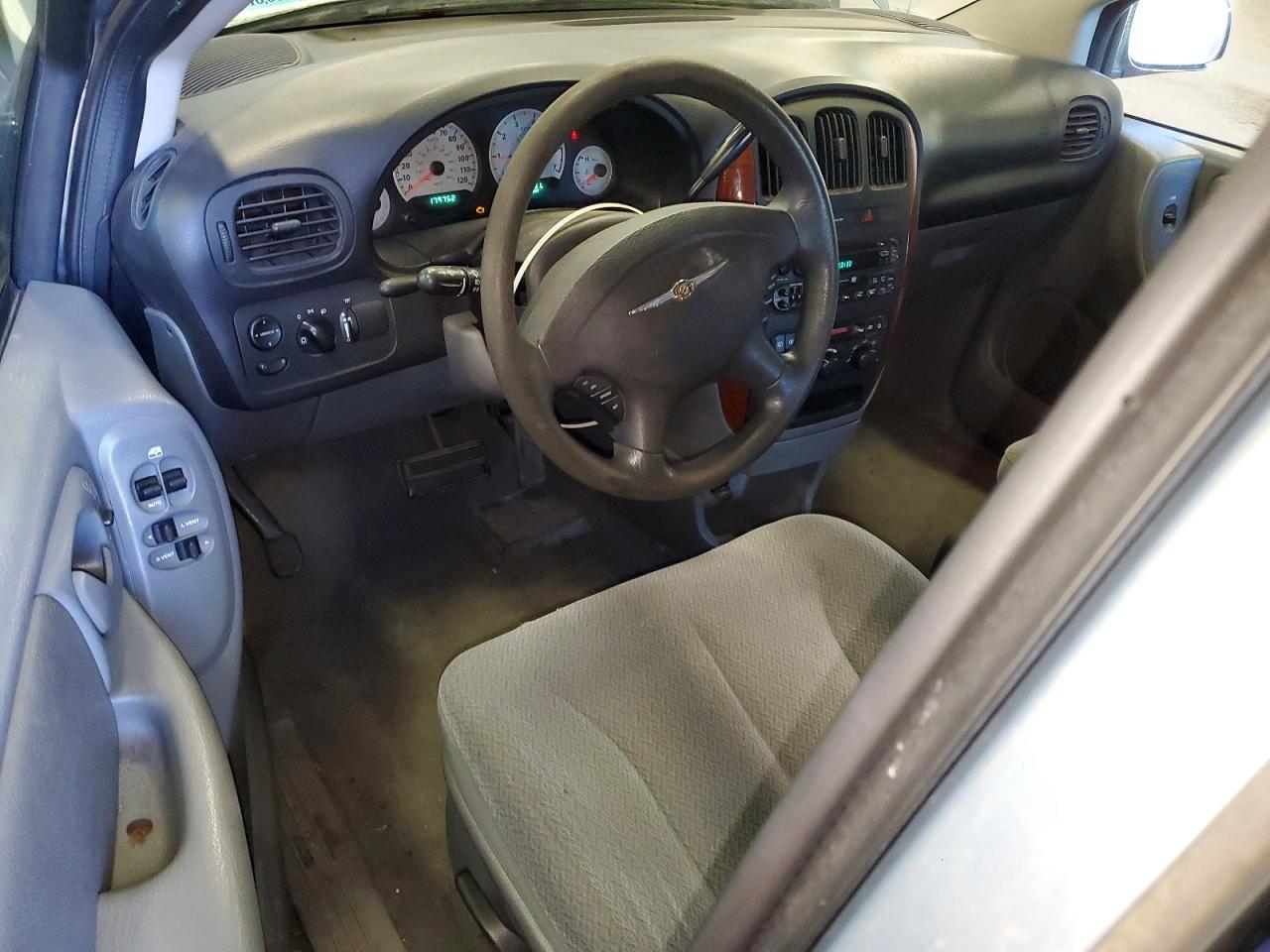2005 CHRYSLER Minivan VIN 2C4GP44R45R199397 photo 8