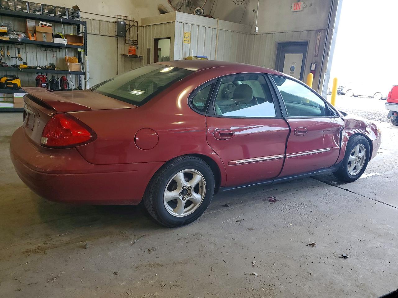 2002 Ford Taurus VIN 1FAHP56S22G282033 photo 3