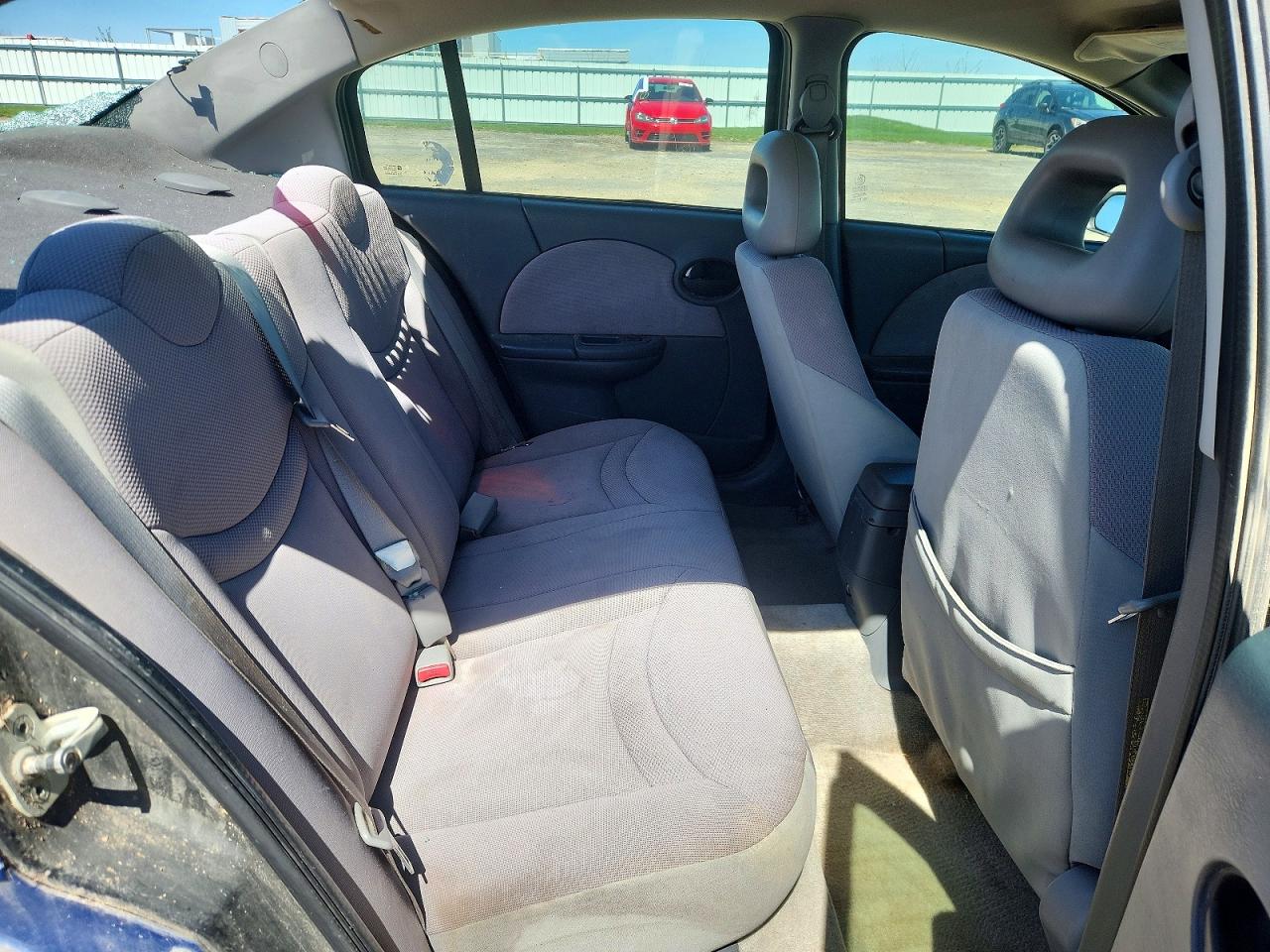 2004 Saturn Ion VIN 1G8AJ52F94Z202248 photo 10