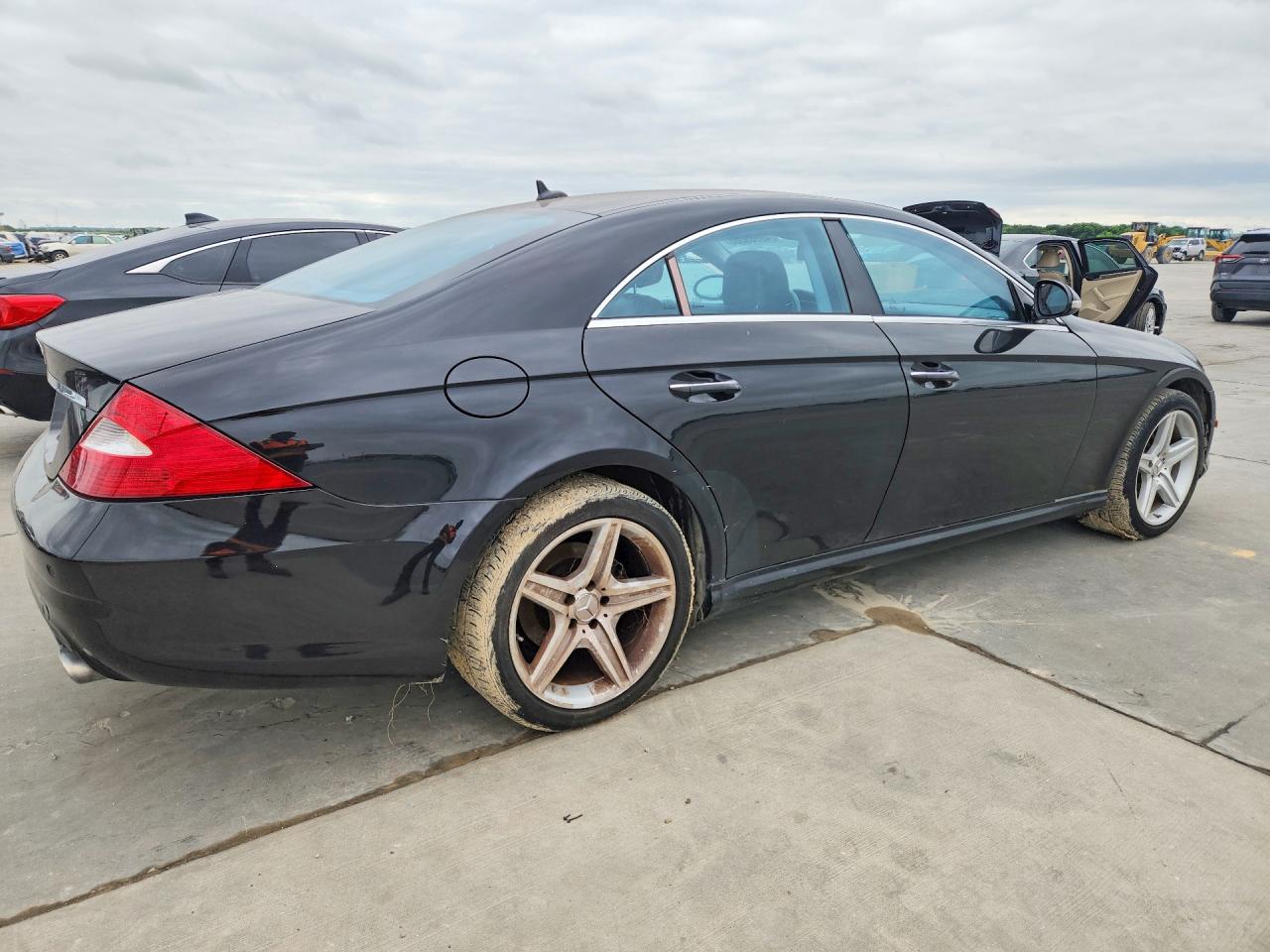 2008 Mercedes Cls-class VIN WDDDJ72X68A128238 photo 3