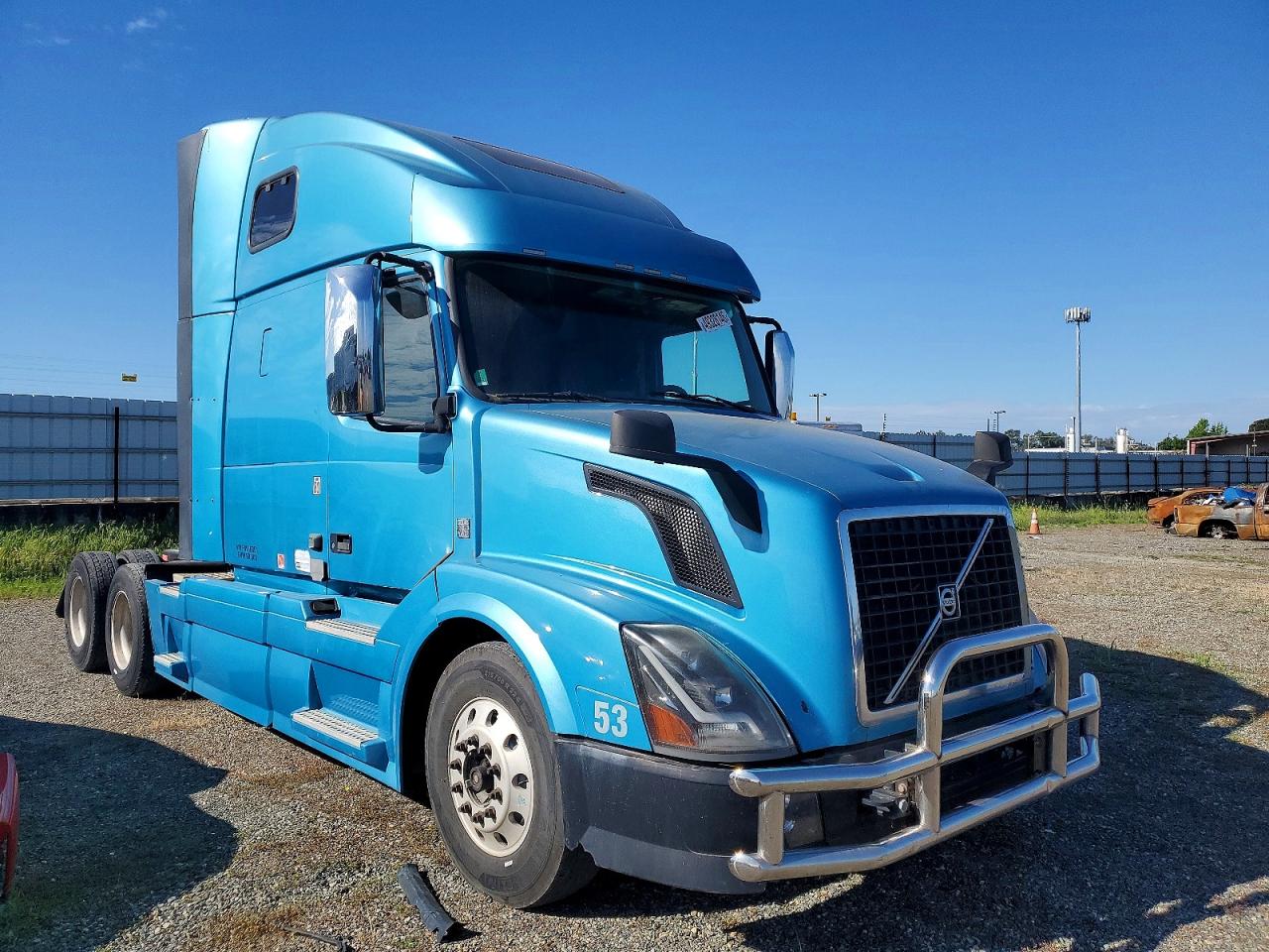 2015 Volvo Vn VIN 4V4NC9EH3FN916851 photo 1