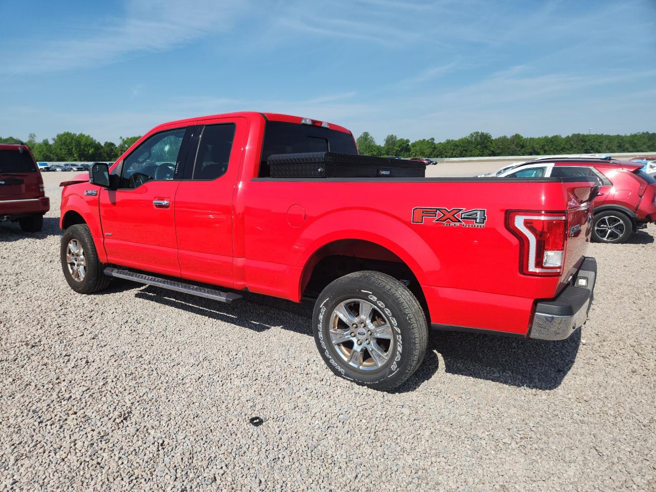 2016 Ford F150 VIN 1FTFX1EGXGFC10257 photo 2