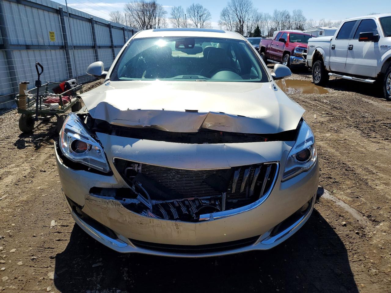 2016 Buick Regal VIN 2G4GS5GX4G9106729 photo 5