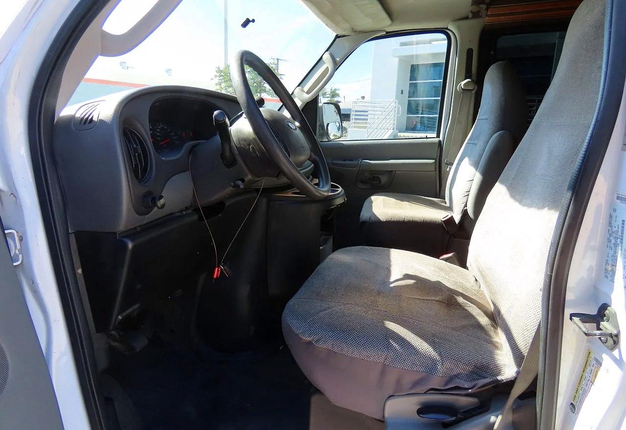 2008 Ford Econoline VIN 1FTSS34S78DB38607 photo 9