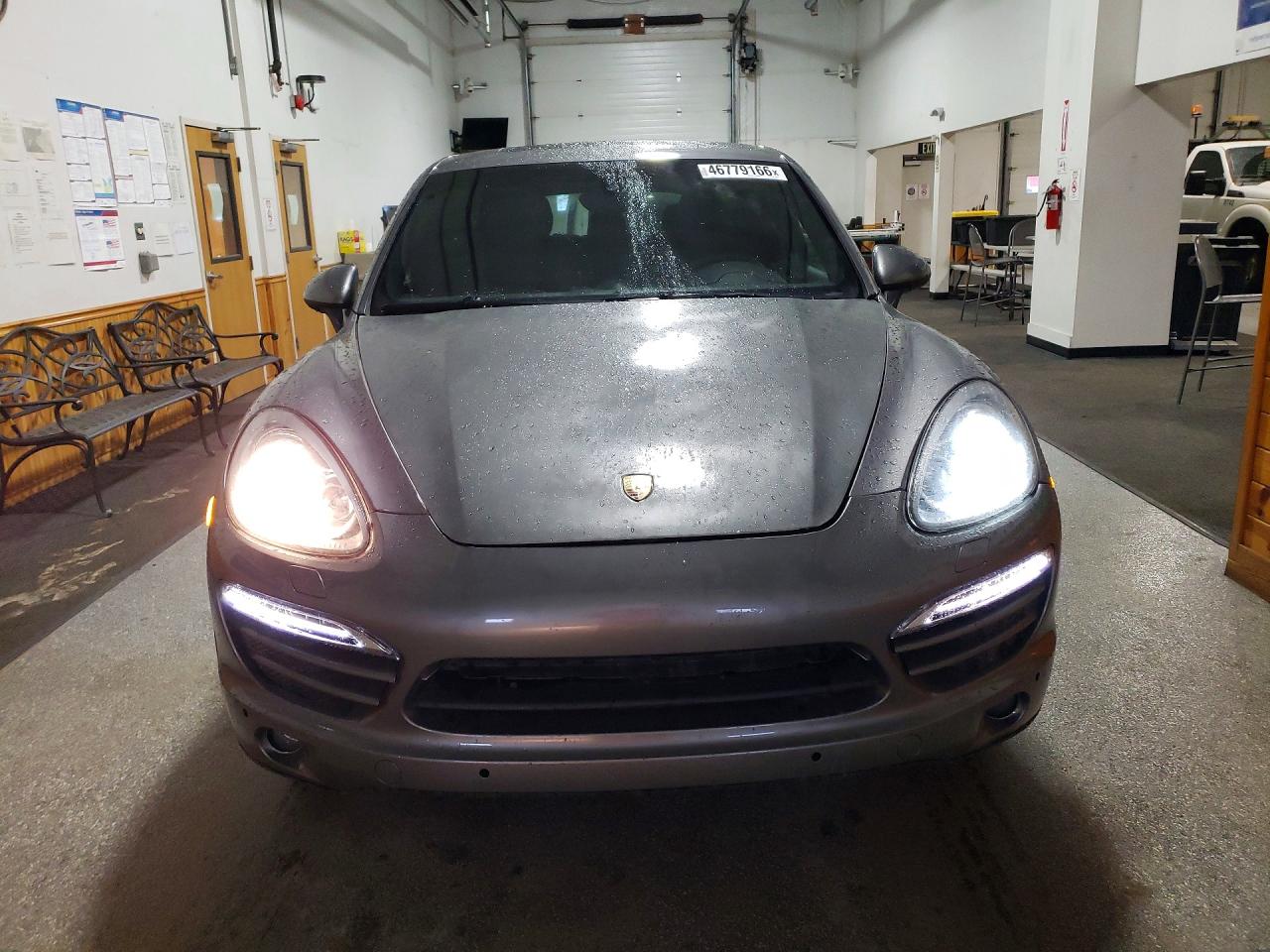 2013 Porsche Cayenne VIN WP1AA2A21DLA06227 photo 5