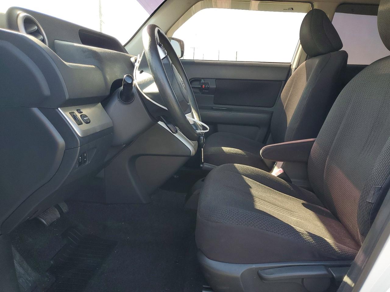 2010 Scion Xb VIN JTLZE4FE1A1099933 photo 7