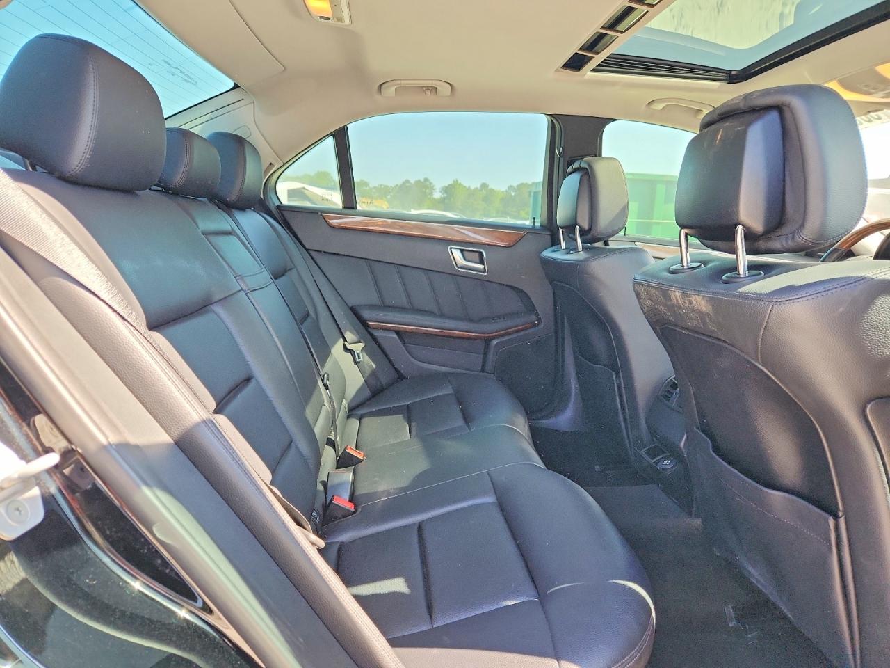2013 E-class VIN WDDHF5KB8DA676554 photo 10