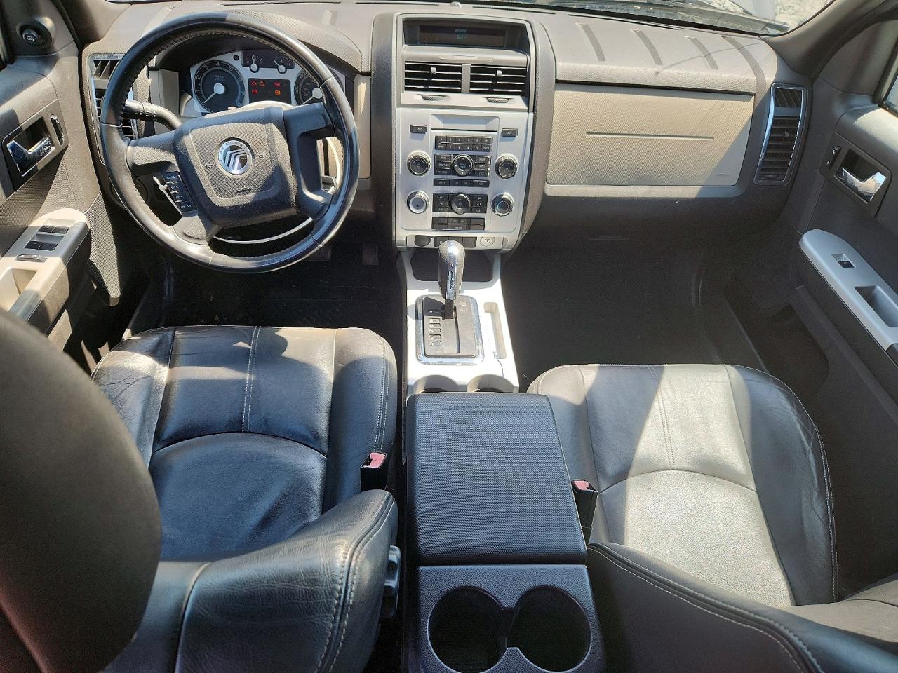 2008 Mercury Mariner VIN 4M2CU91198KJ04199 photo 8