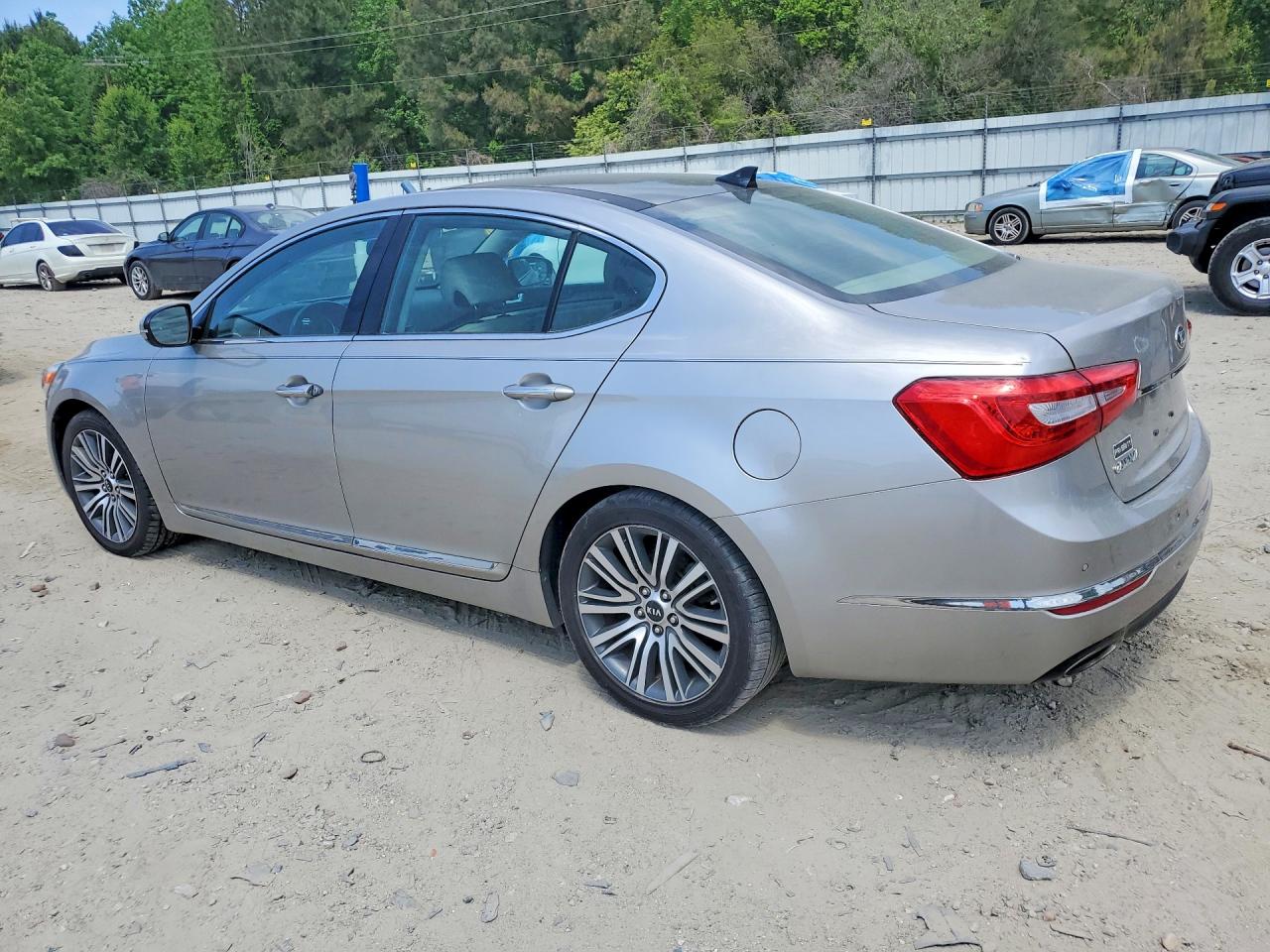 2014 Kia Cadenza VIN KNALN4D76E5153132 photo 2