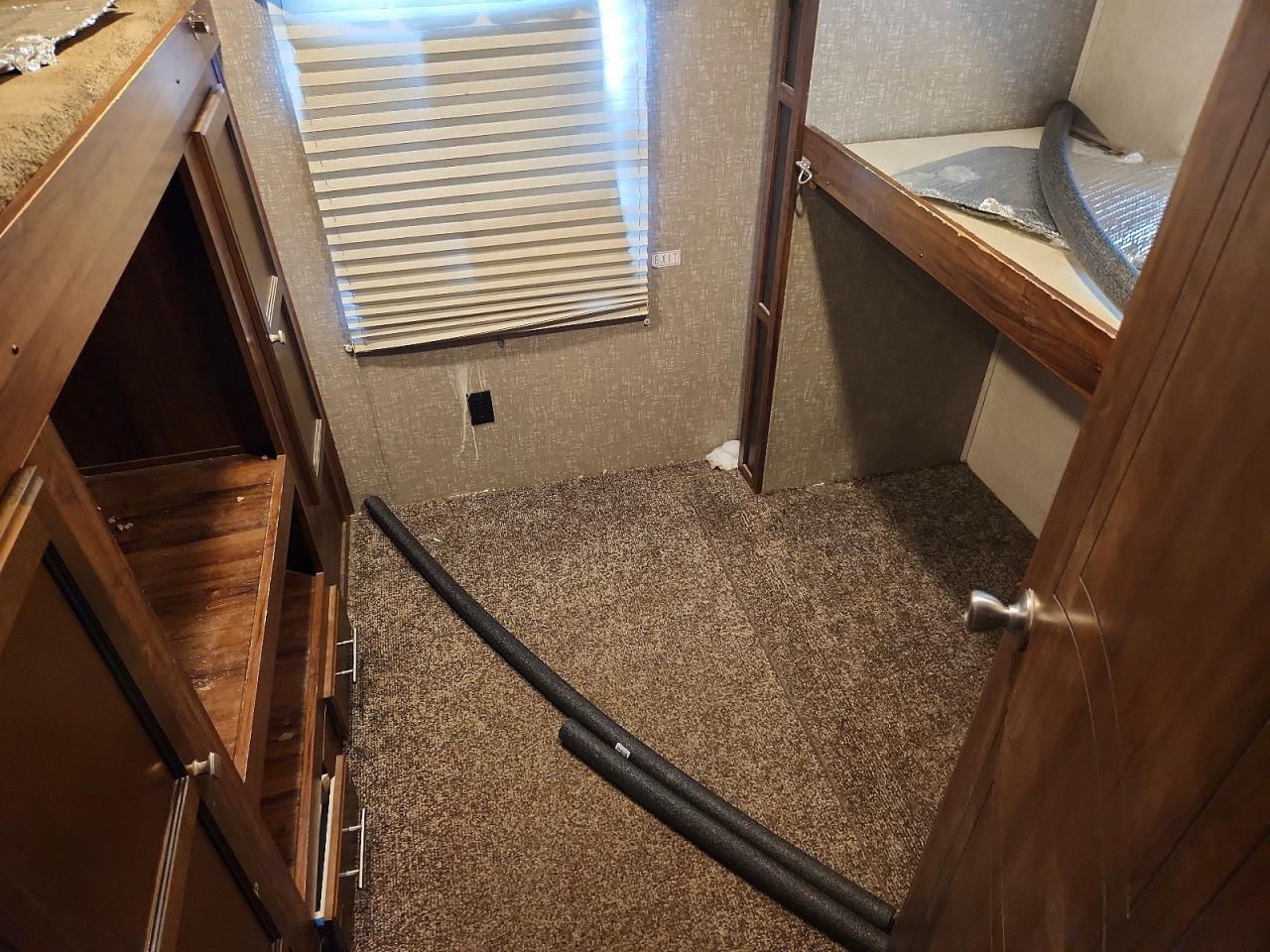2018 HEARTLAND All models VIN 5SFNB3224JE379070 photo 9
