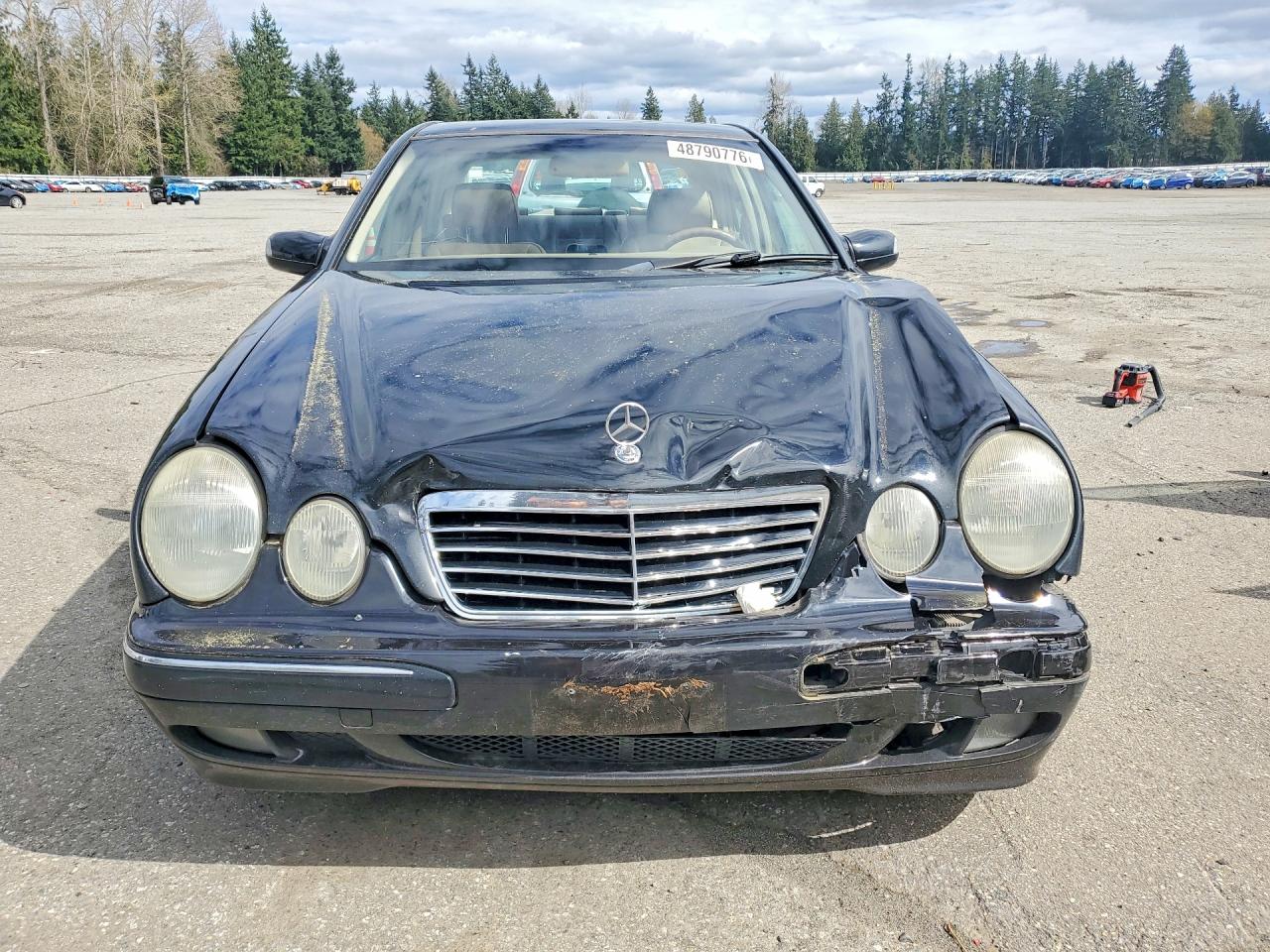 2001 Mercedes-Benz E-class VIN WDBJF65J81B386260 photo 5