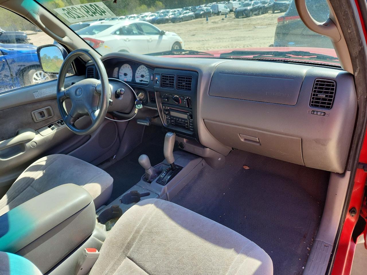 2002 Toyota Tacoma VIN 5TEWN72N32Z125719 photo 8