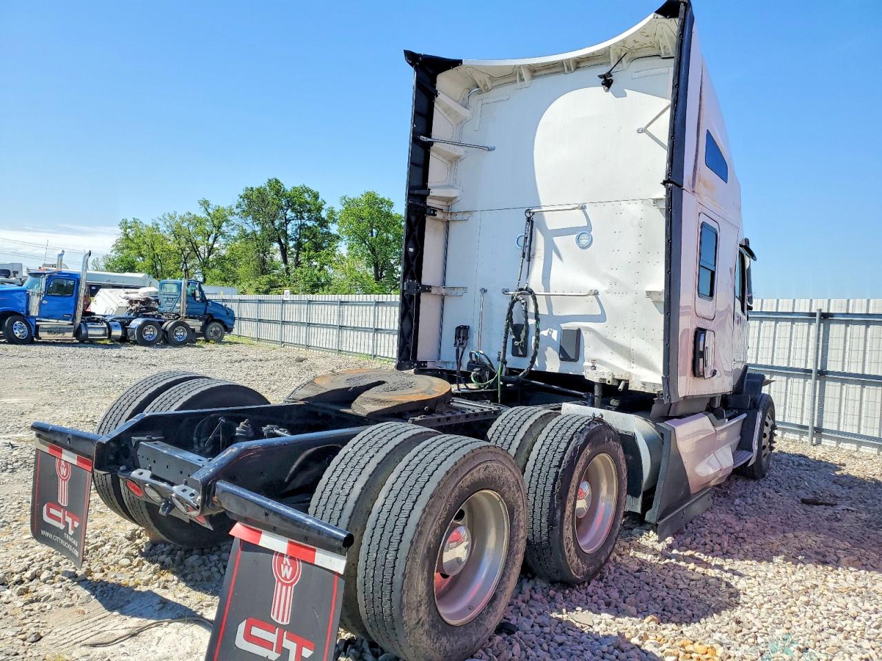 2025 KENWORTH All other VIN 1XKYD49X6SJ357991 photo 4