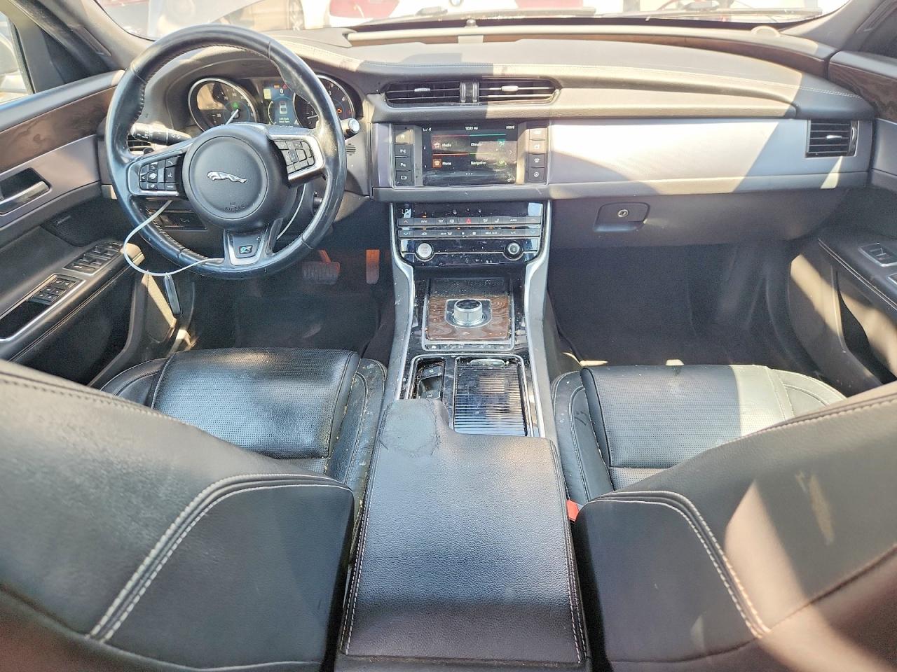 2017 Jaguar Xf VIN SAJBL4BN5HCY17976 photo 8