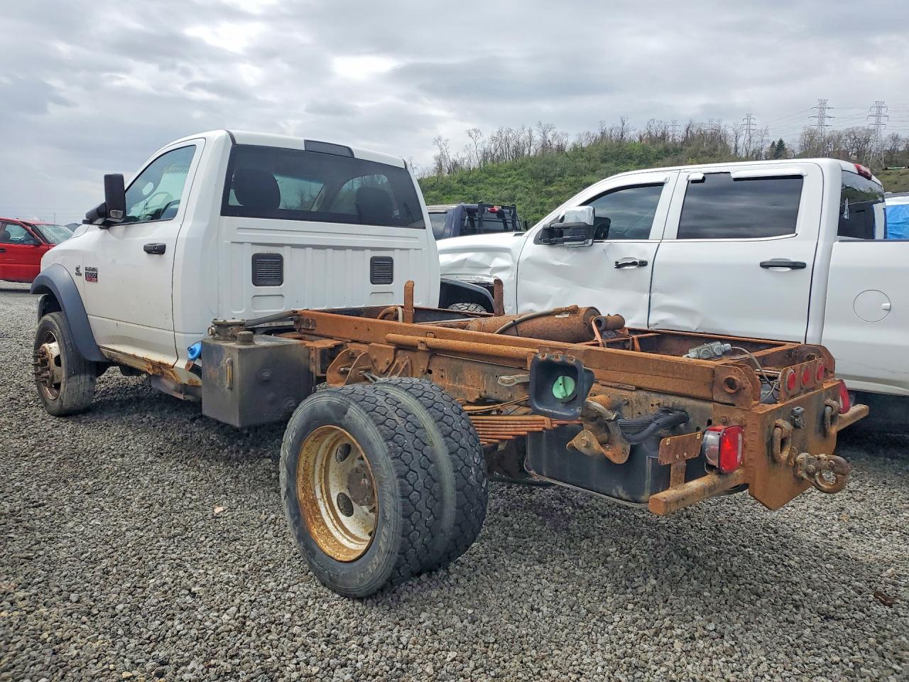 2011 Dodge Ram 5500 VIN 3D6WA7ELXBG575590 photo 2
