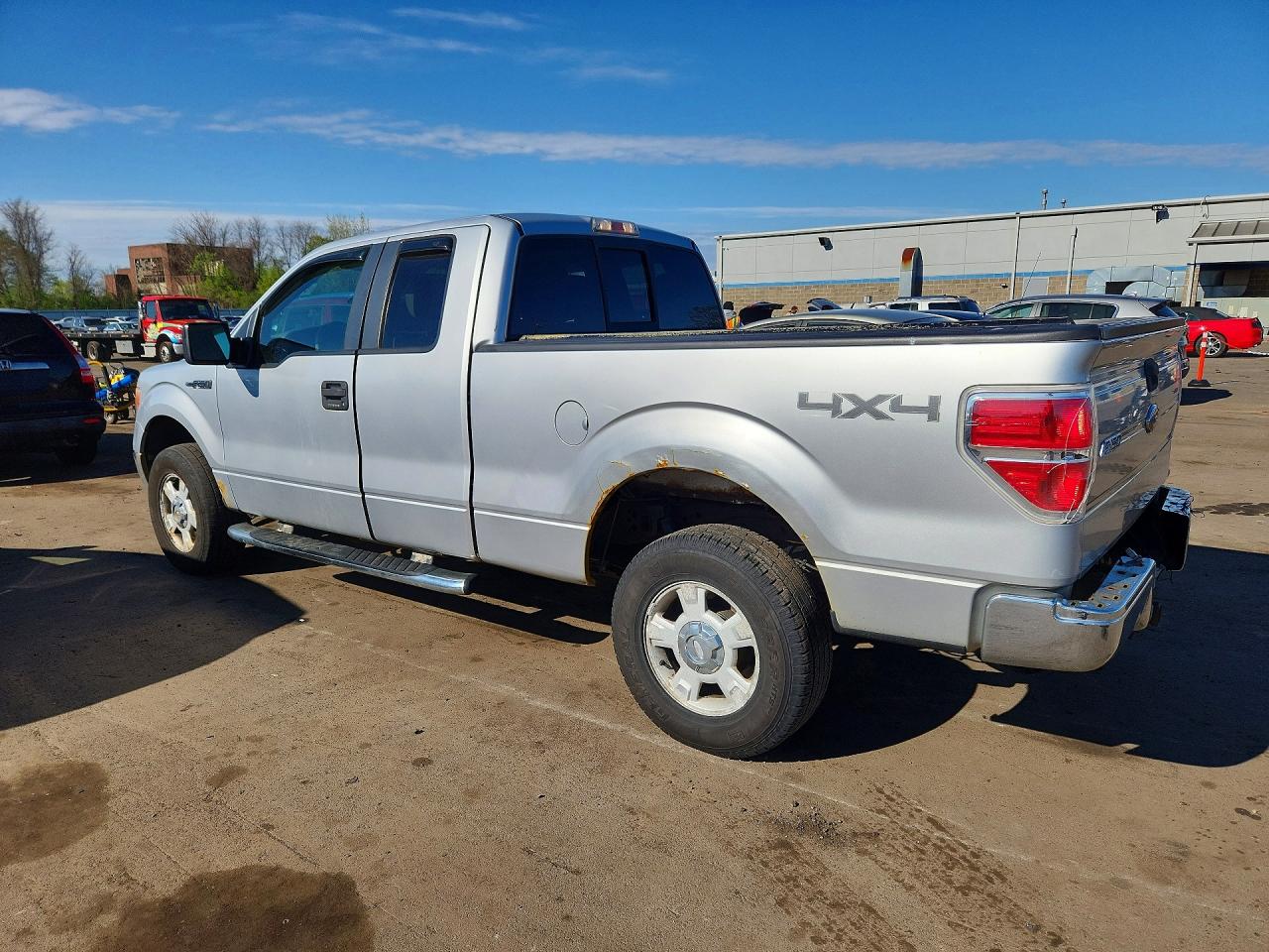 2010 Ford F150 VIN 1FTEX1E84AFA83422 photo 2