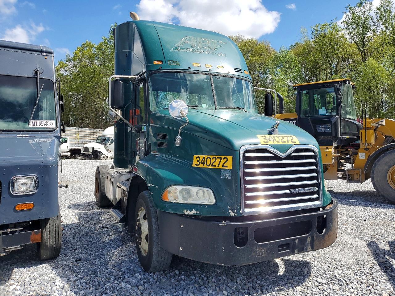 2015 MACK Cxu613 VIN 1M1AW01X2FM007130 photo 1