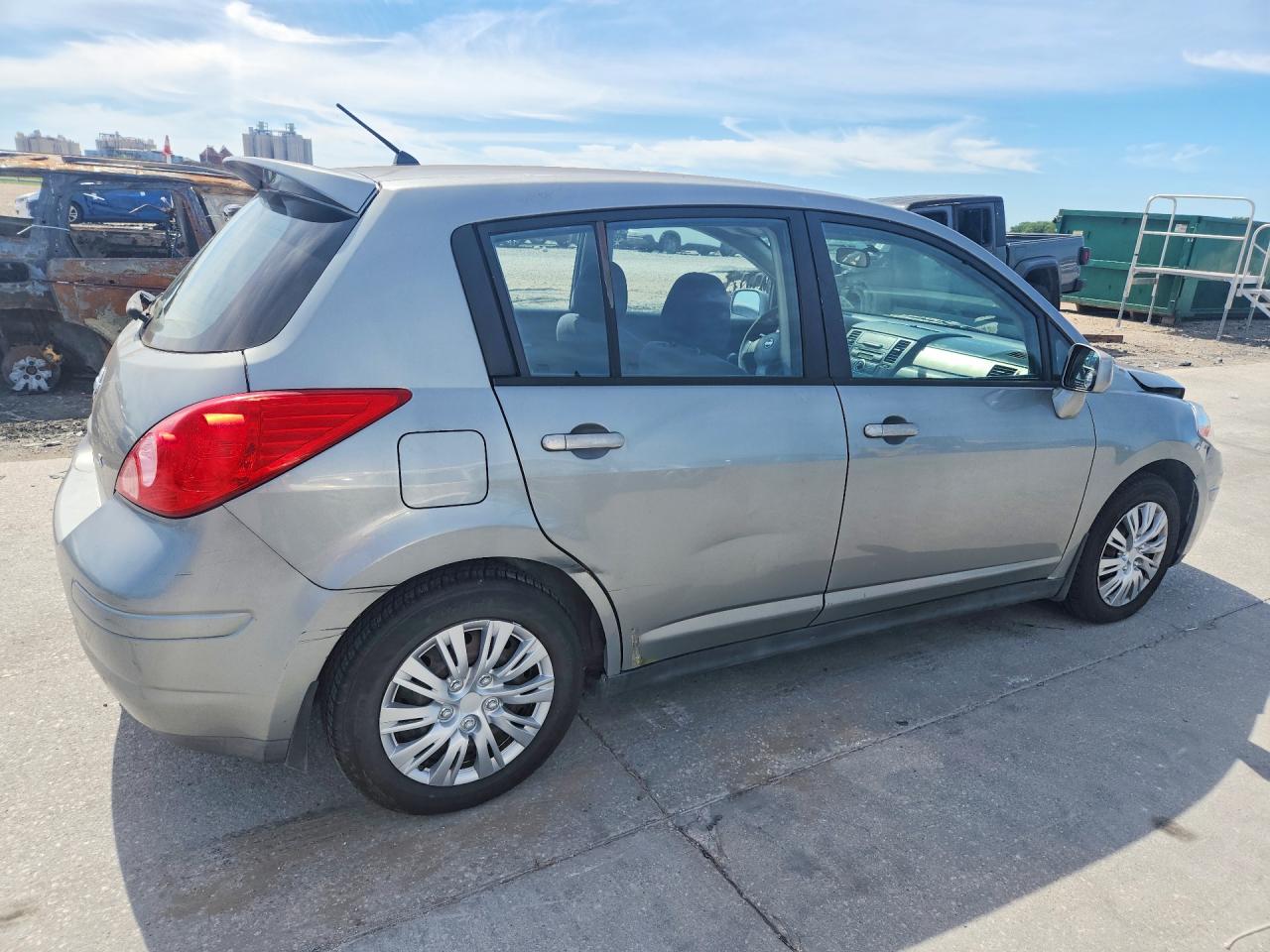 2007 Nissan Versa VIN 3N1BC13E27L449936 photo 3