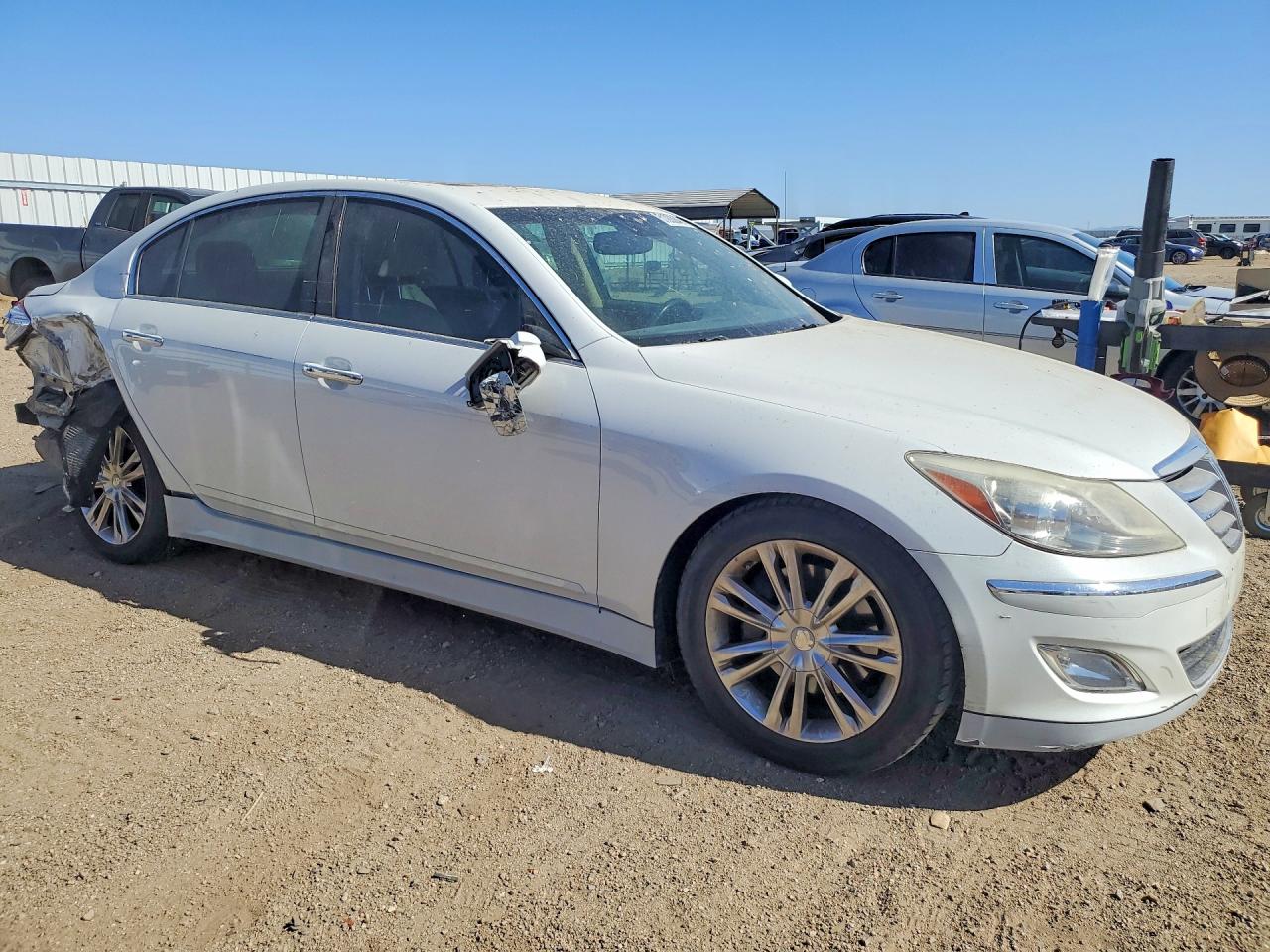 2012 Hyundai Genesis VIN KMHGC4DD3CU151501 photo 4
