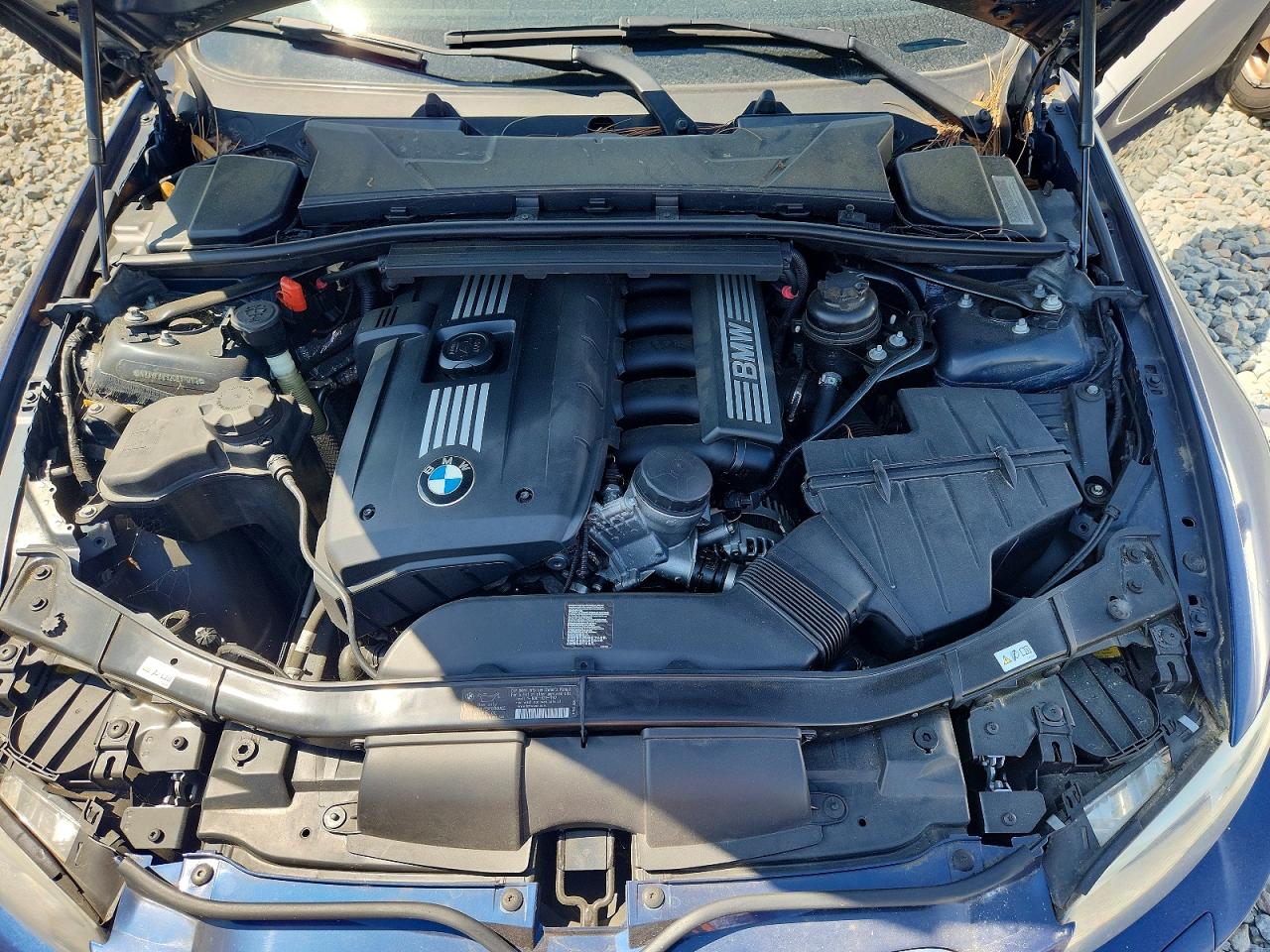2012 BMW 3 series VIN WBAKE3C52CE770112 photo 11