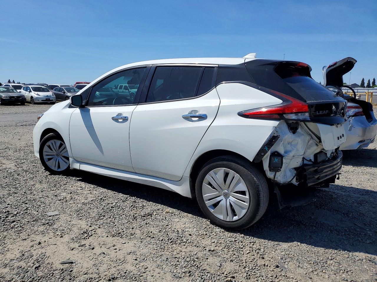 2023 Nissan Leaf VIN 1N4AZ1BV5PC556618 photo 2