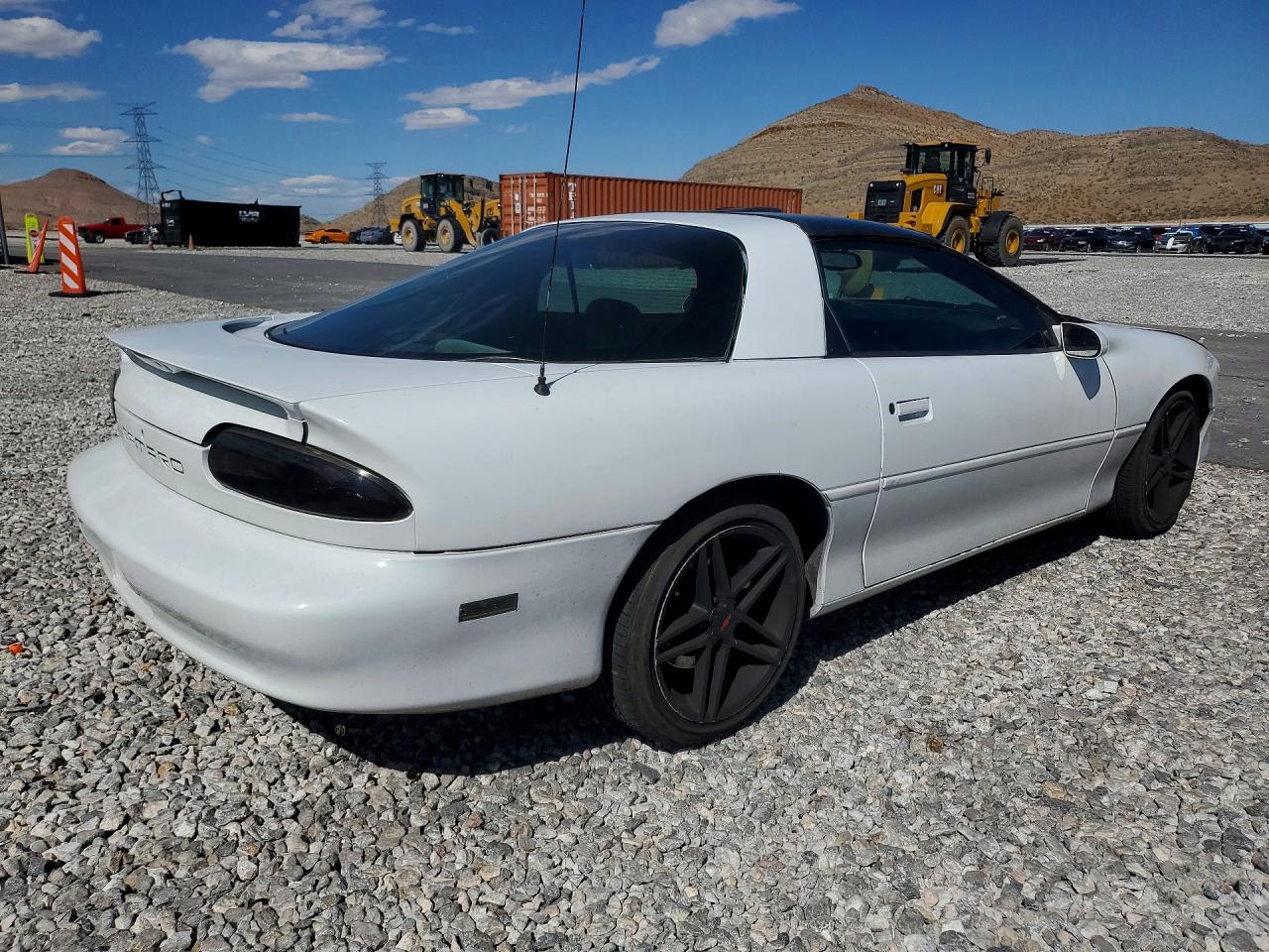 1998 CHEV Camaro VIN 2G1FP22K7W2108776 photo 3