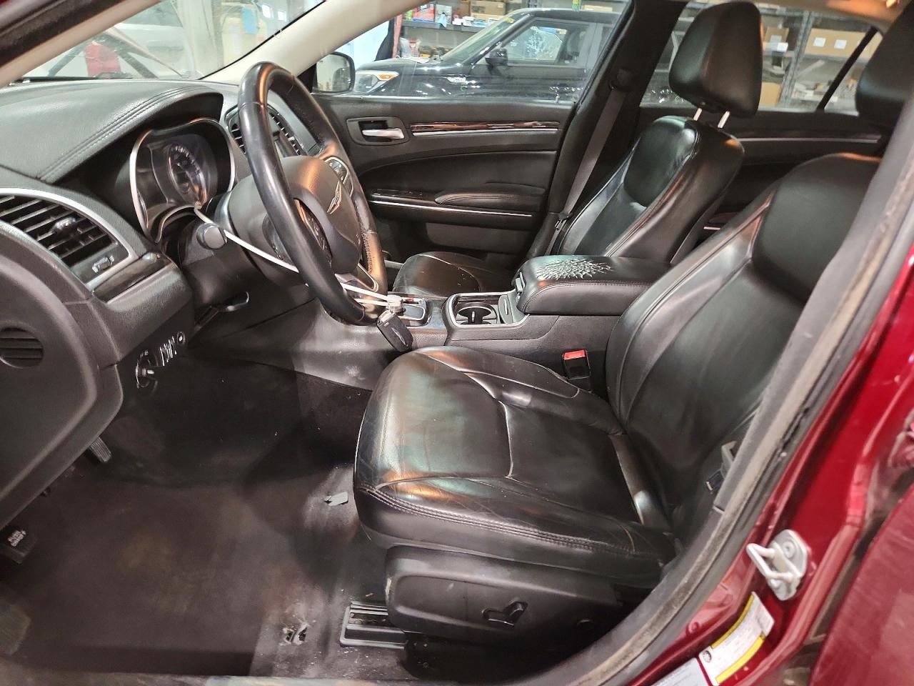 2017 Chrysler 300 VIN 2C3CCARG2HH534333 photo 7