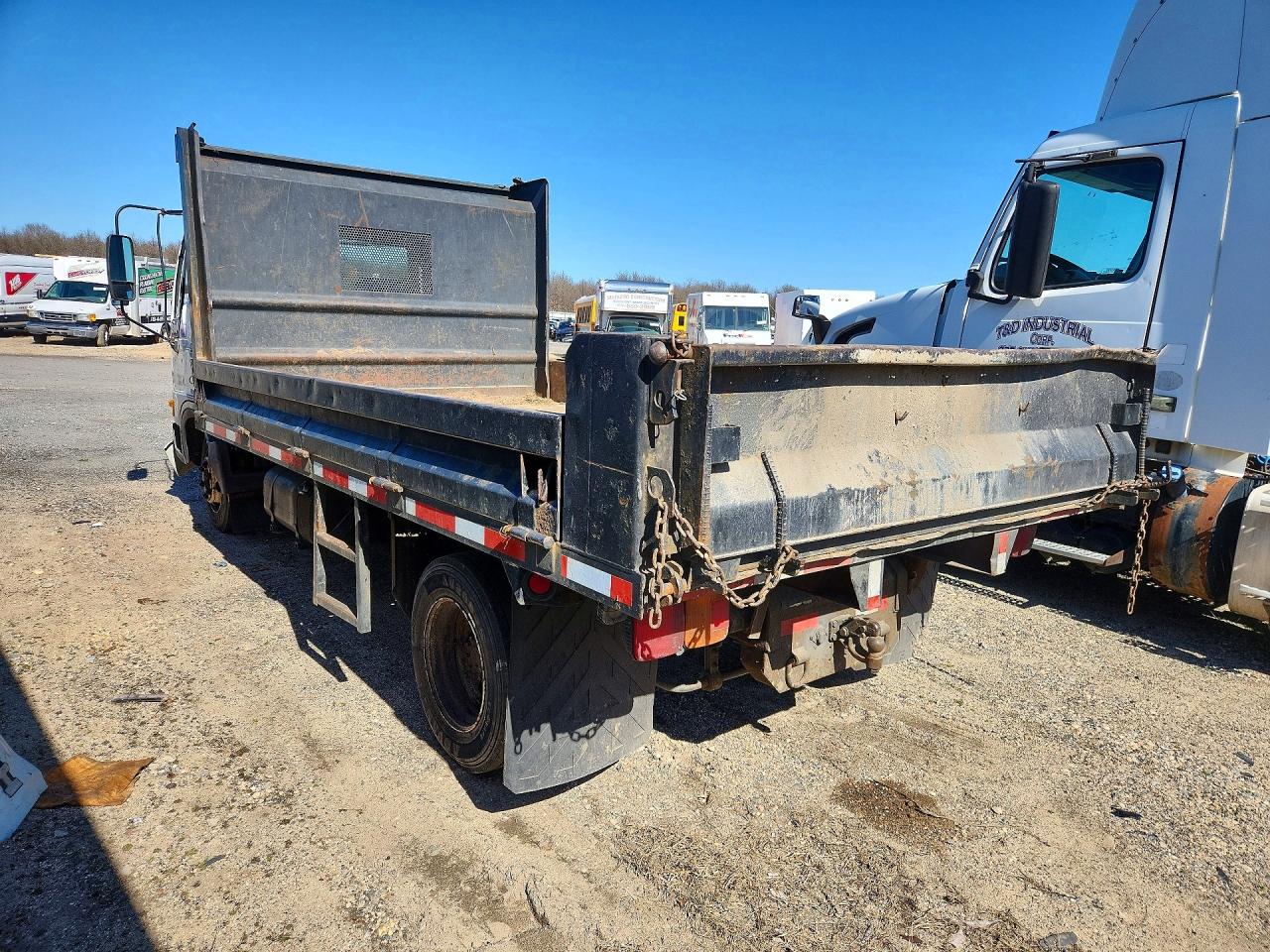 1999 HINO All other VIN JHBFB4JG0X1S11251 photo 2