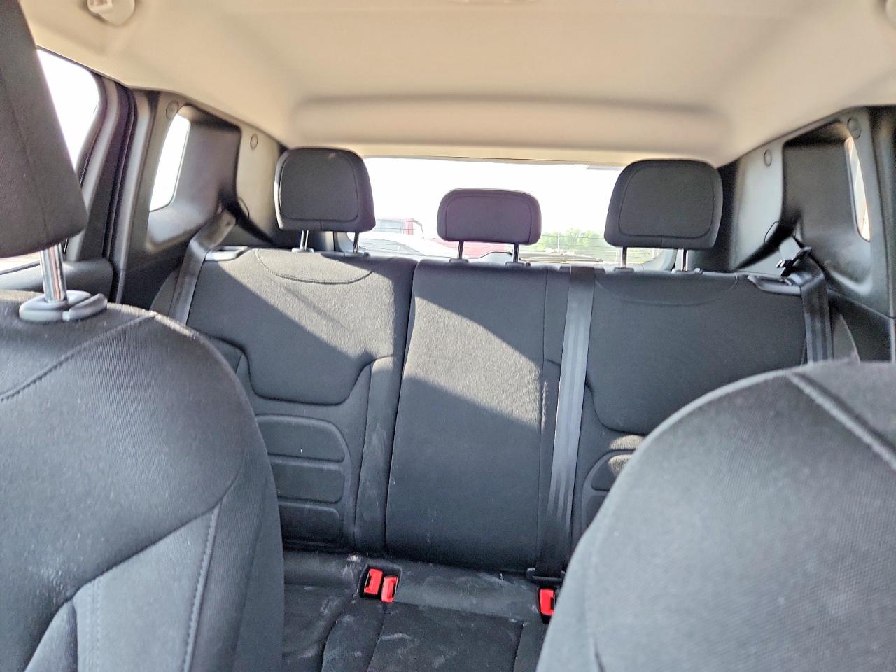 2022 Jeep Renegade VIN ZACNJDB18NPN78958 photo 10