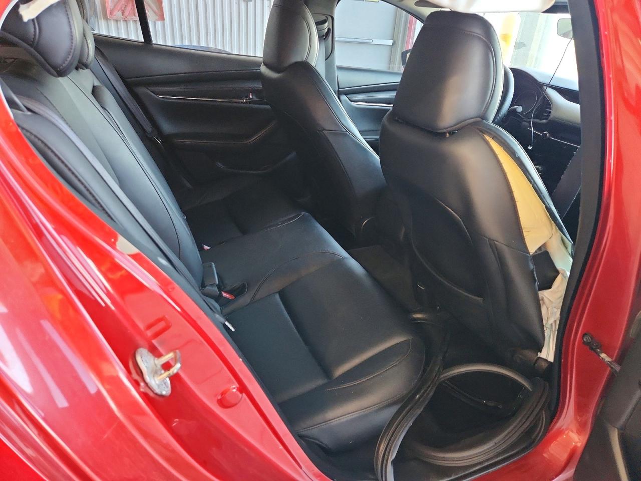 2019 Mazda 3 VIN JM1BPBAM1K1118010 photo 10