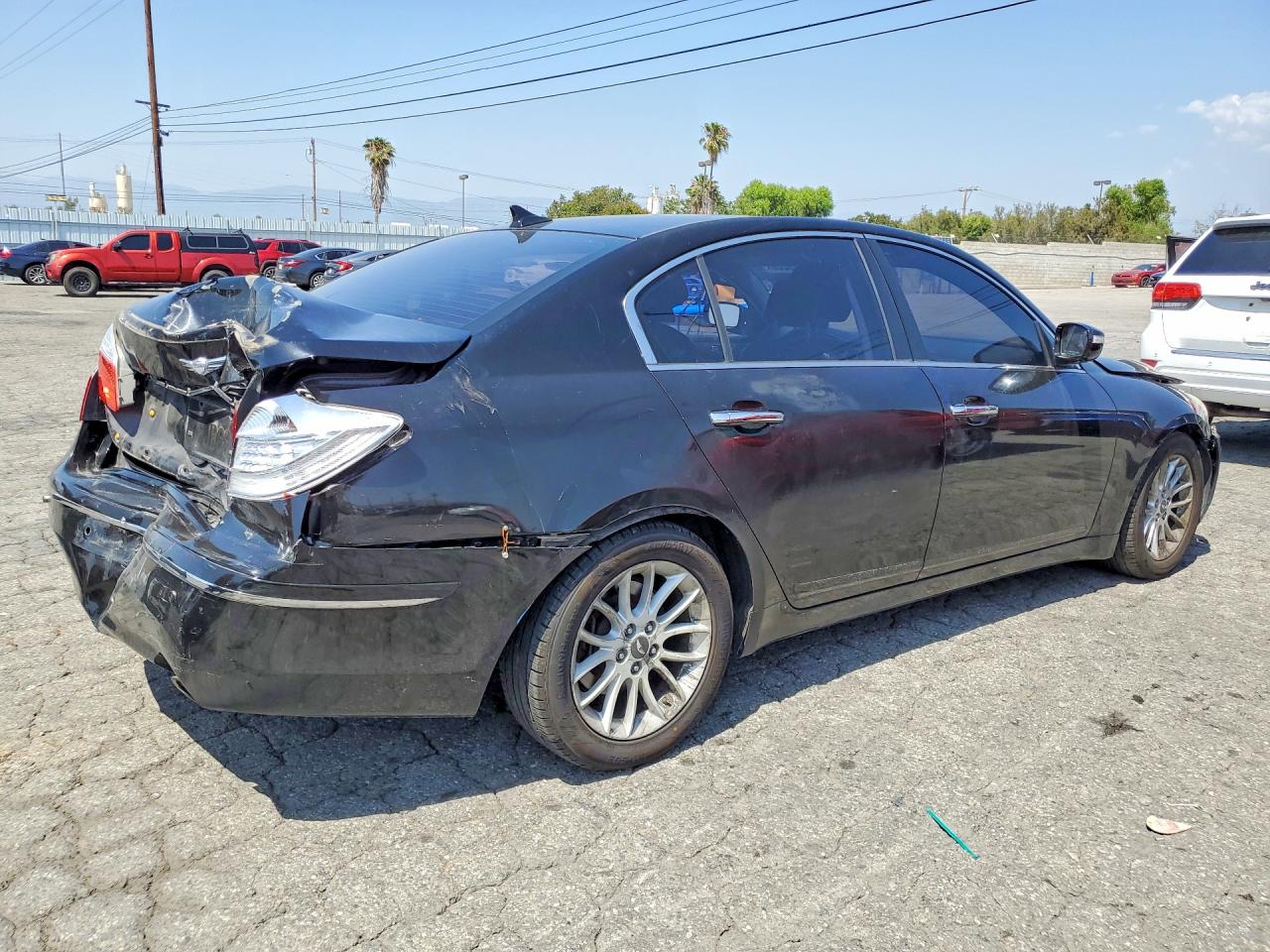 2011 Hyundai Genesis VIN KMHGC4DE7BU115558 photo 3