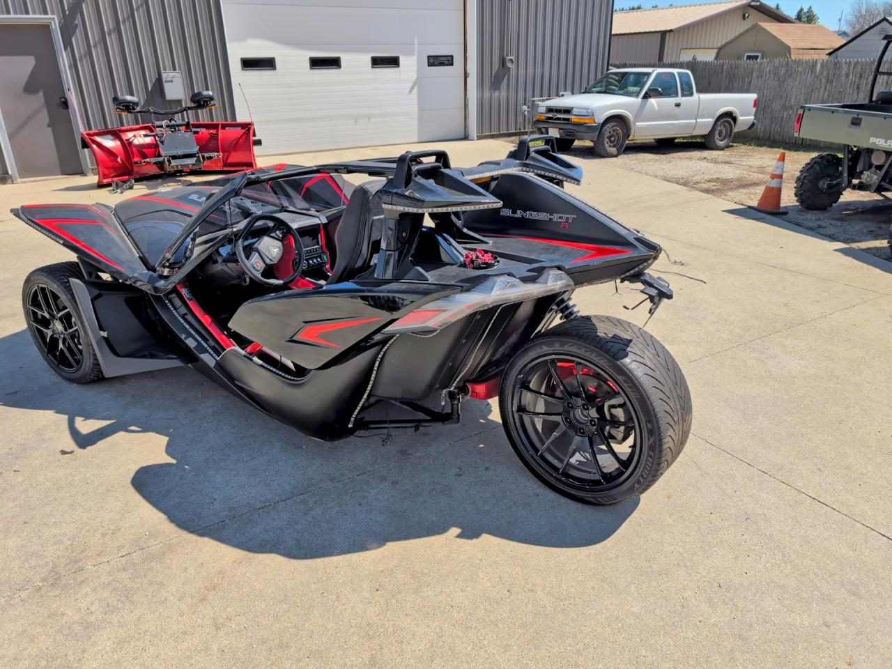 2020 POLARIS Slingshot VIN 57XAARHB3L8139922 photo 3