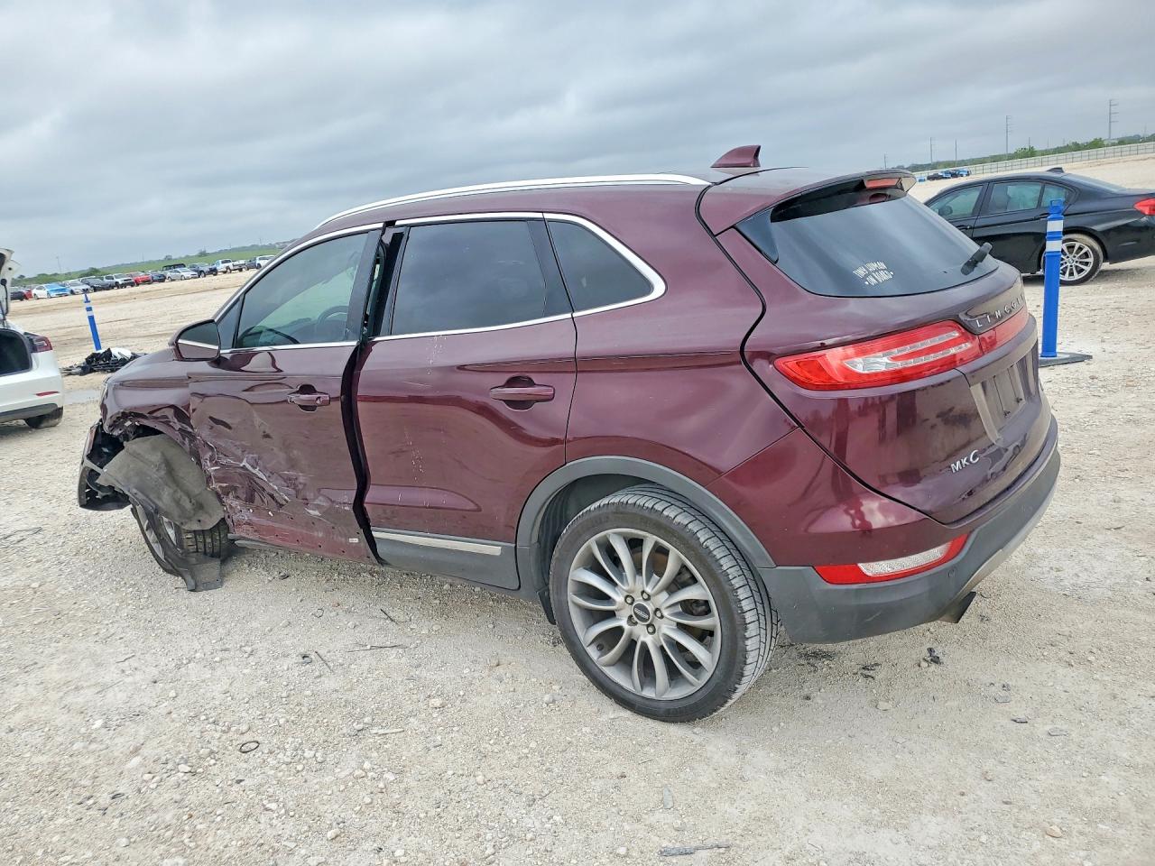 2016 LINCOLN Mkc VIN 5LMCJ3C9XGUJ03573 photo 2