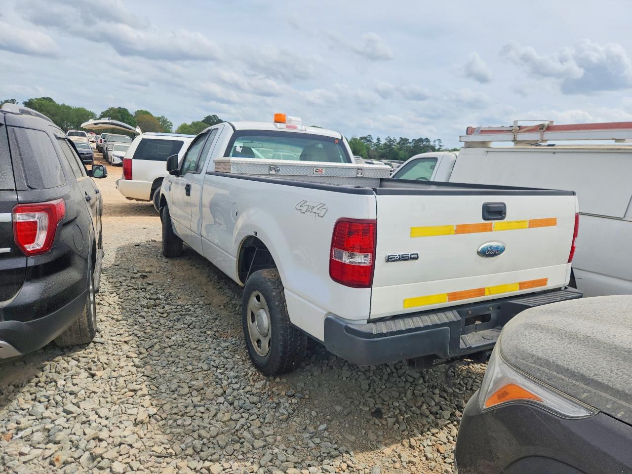 2008 Ford F150 VIN 1FTRF14W48KE32956 photo 2