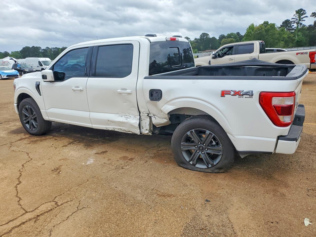 2023 Ford F150 VIN 1FTFW1E82PFC06456 photo 2