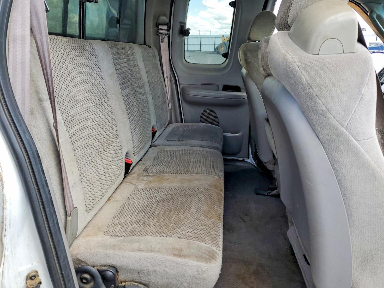 2002 Ford F150 VIN 1FTRX17L82NB30364 photo 10