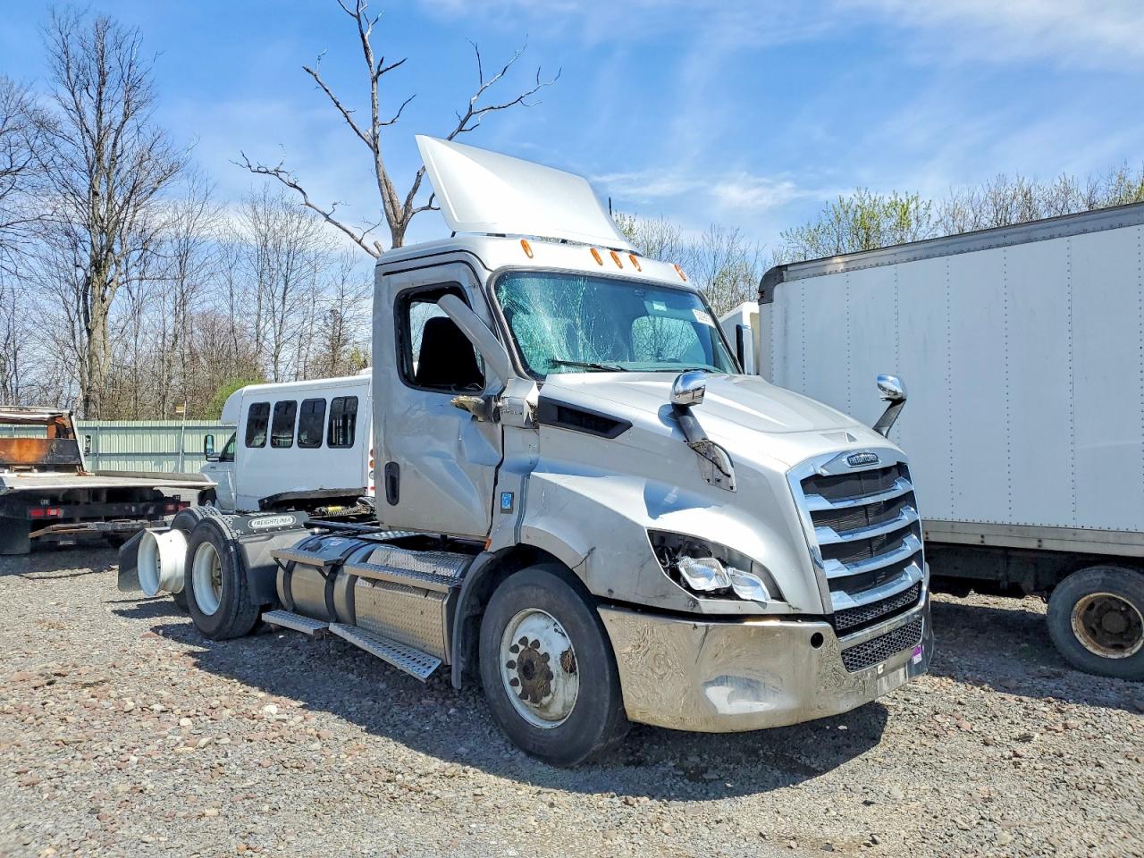 2024 FREIGHTLINER All other VIN 3AKJHTDV6RDUU6719 photo 1