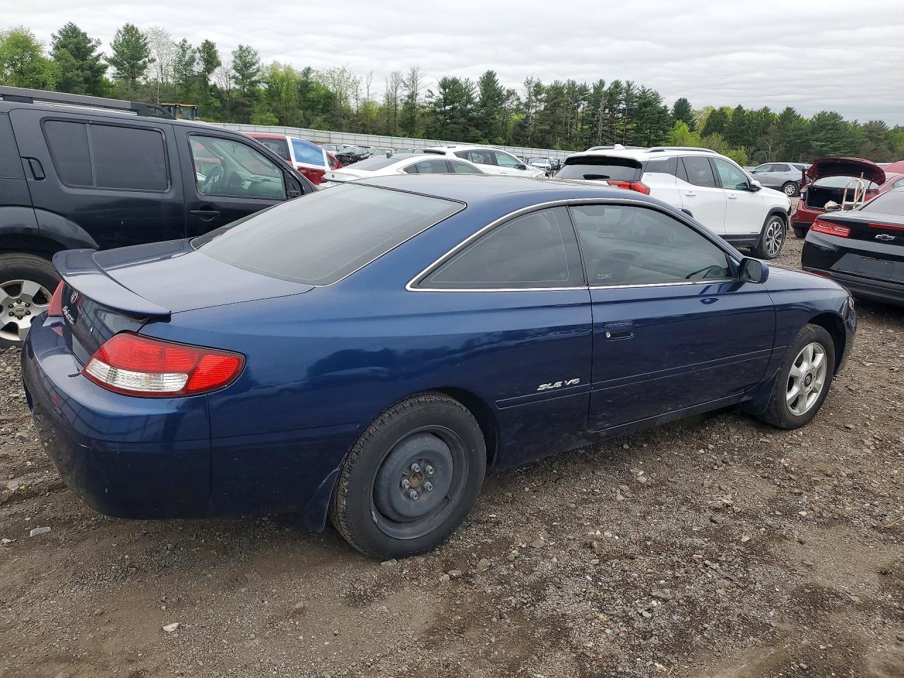 2001 Toyota Camry sola VIN 2T1CF28P51C530464 photo 3