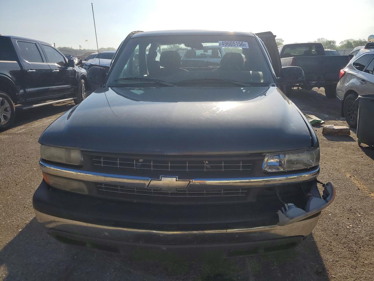 2001 Chev Silverado VIN 2GCEC19V811194705 photo 5