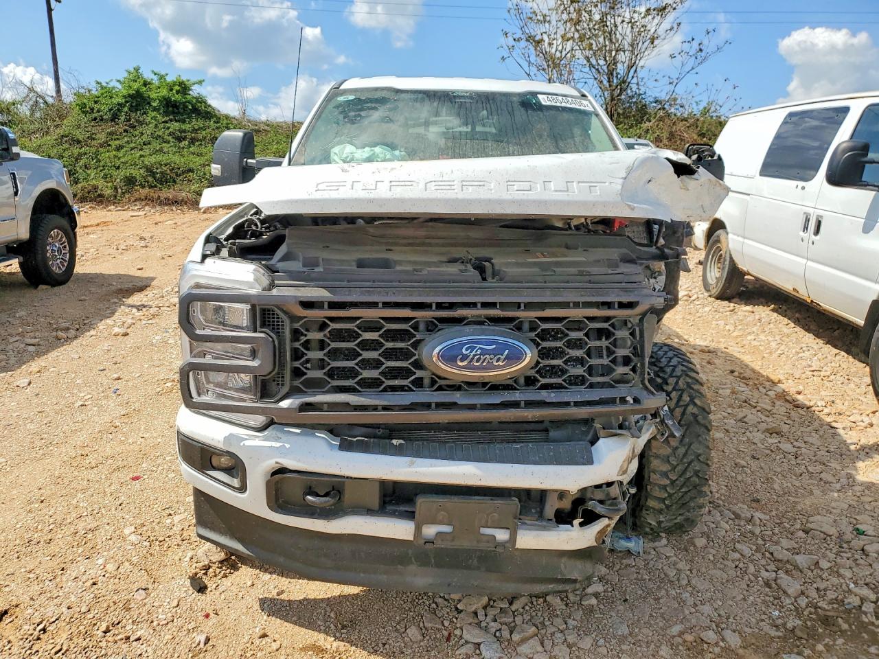 2024 Ford F350 VIN 1FT8W3BT7REE20588 photo 5
